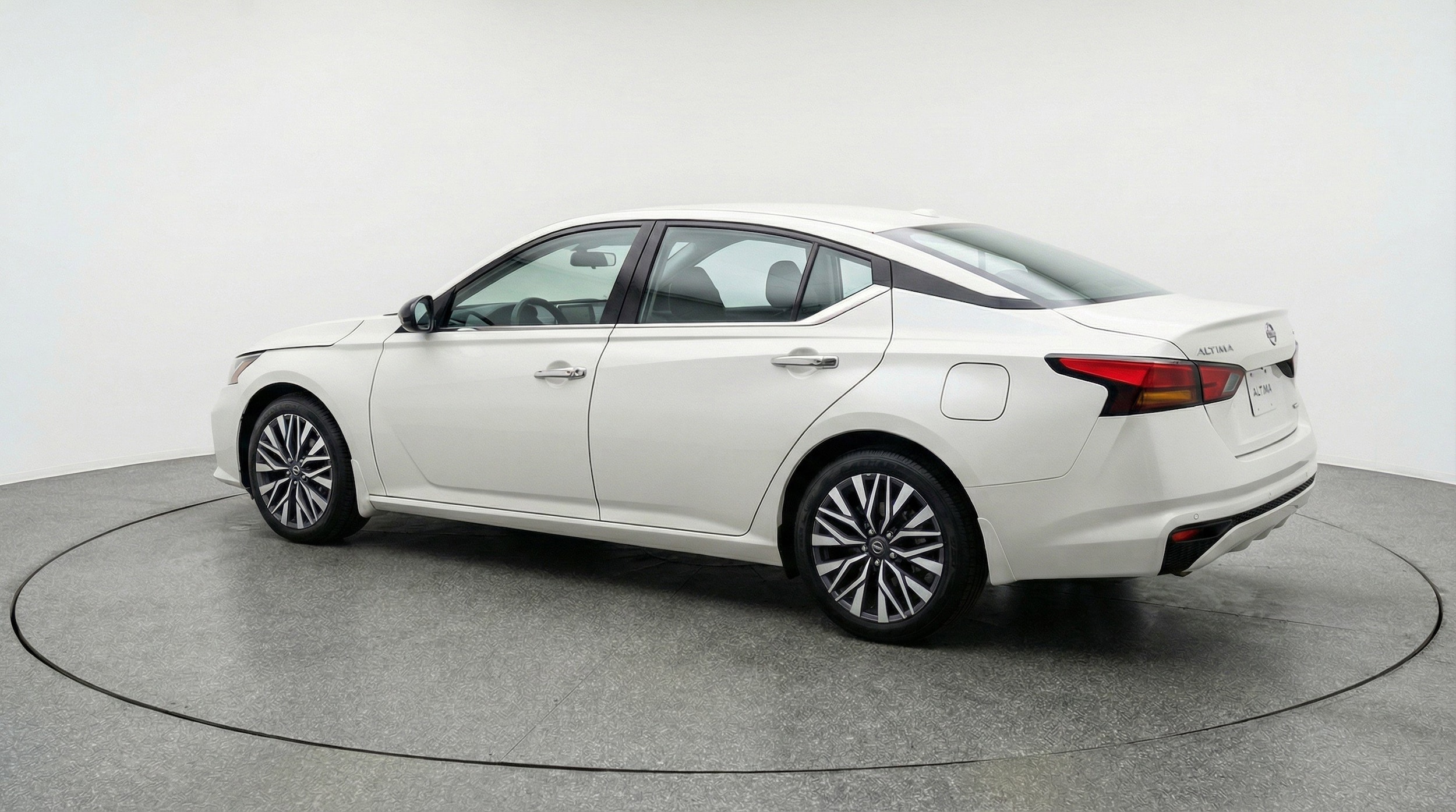 Thumbnail: 2025 Nissan Altima - 6
