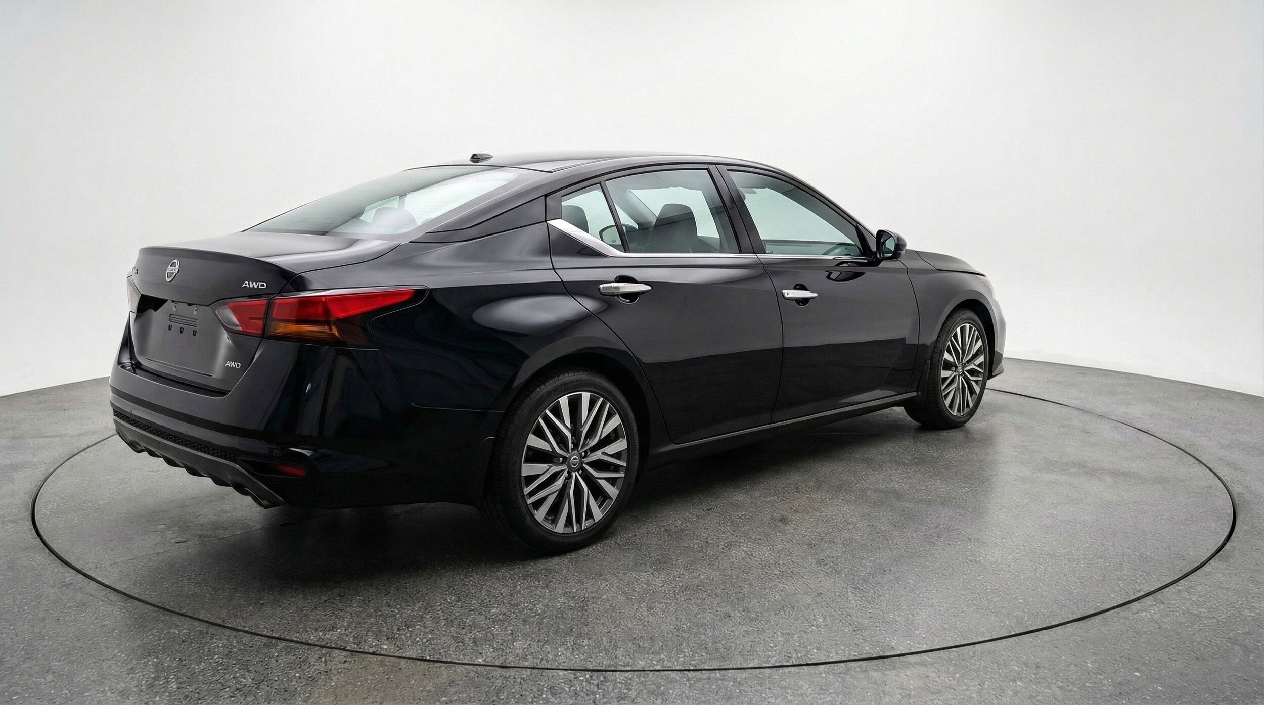 Thumbnail: 2025 Nissan Altima - 9