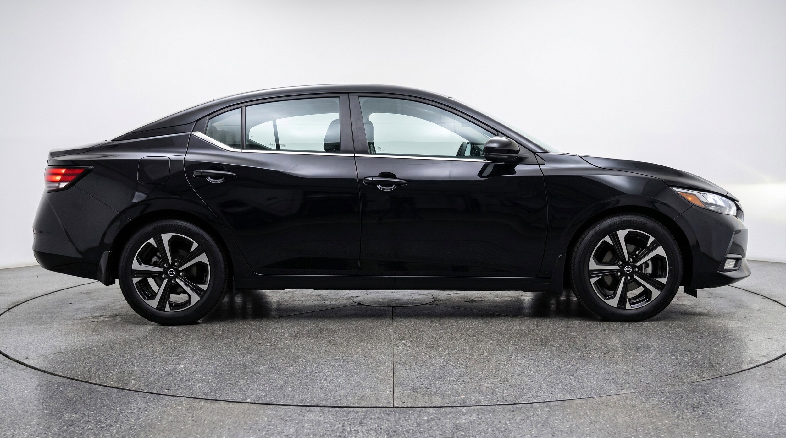 Thumbnail: 2025 Nissan Sentra - 11