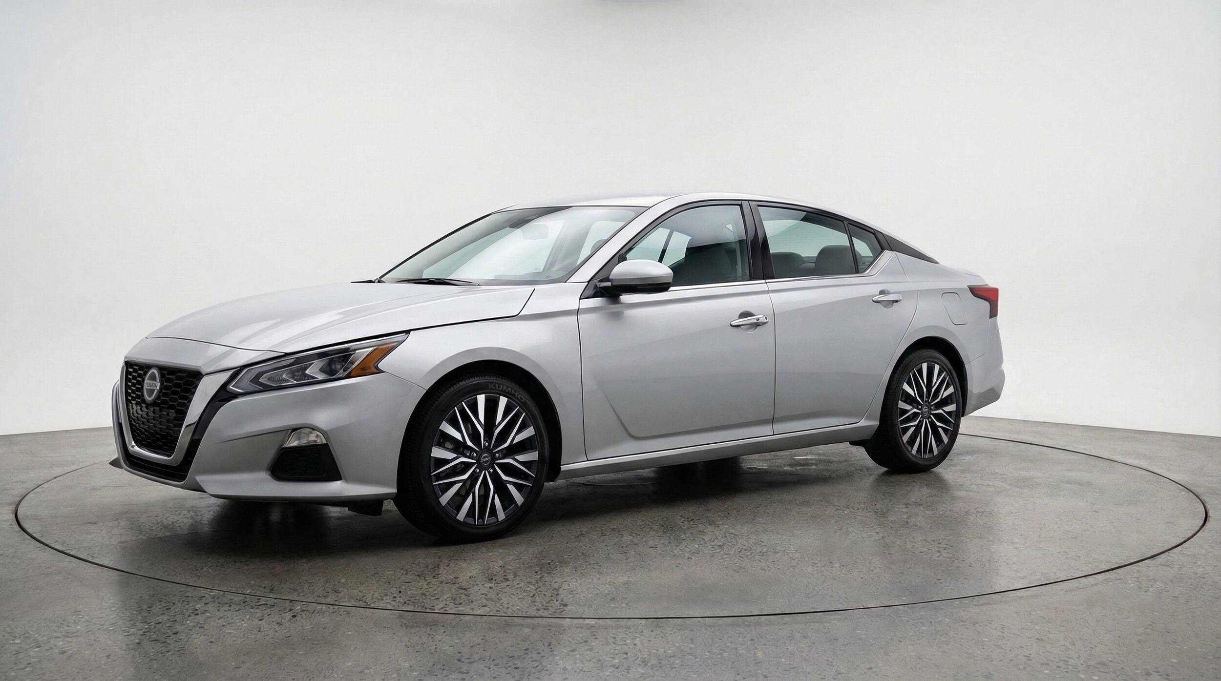 Thumbnail: 2025 Nissan Altima - 3