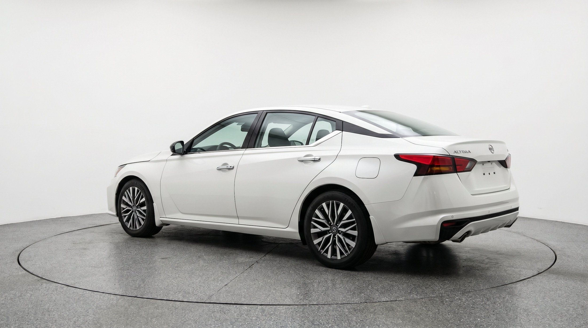 Thumbnail: 2025 Nissan Altima - 6