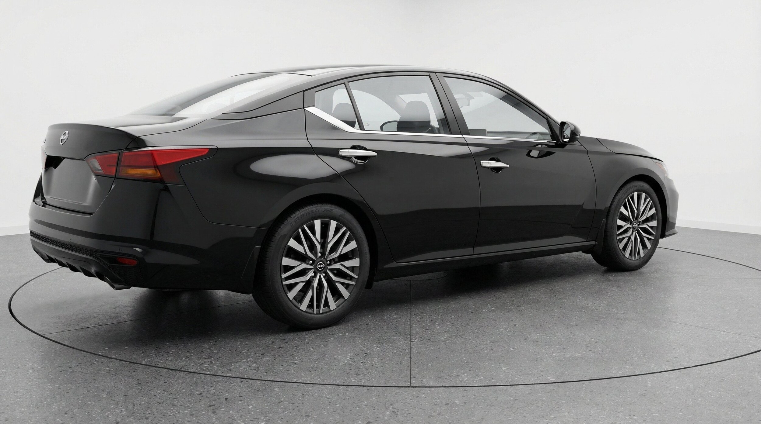 Thumbnail: 2025 Nissan Altima - 9