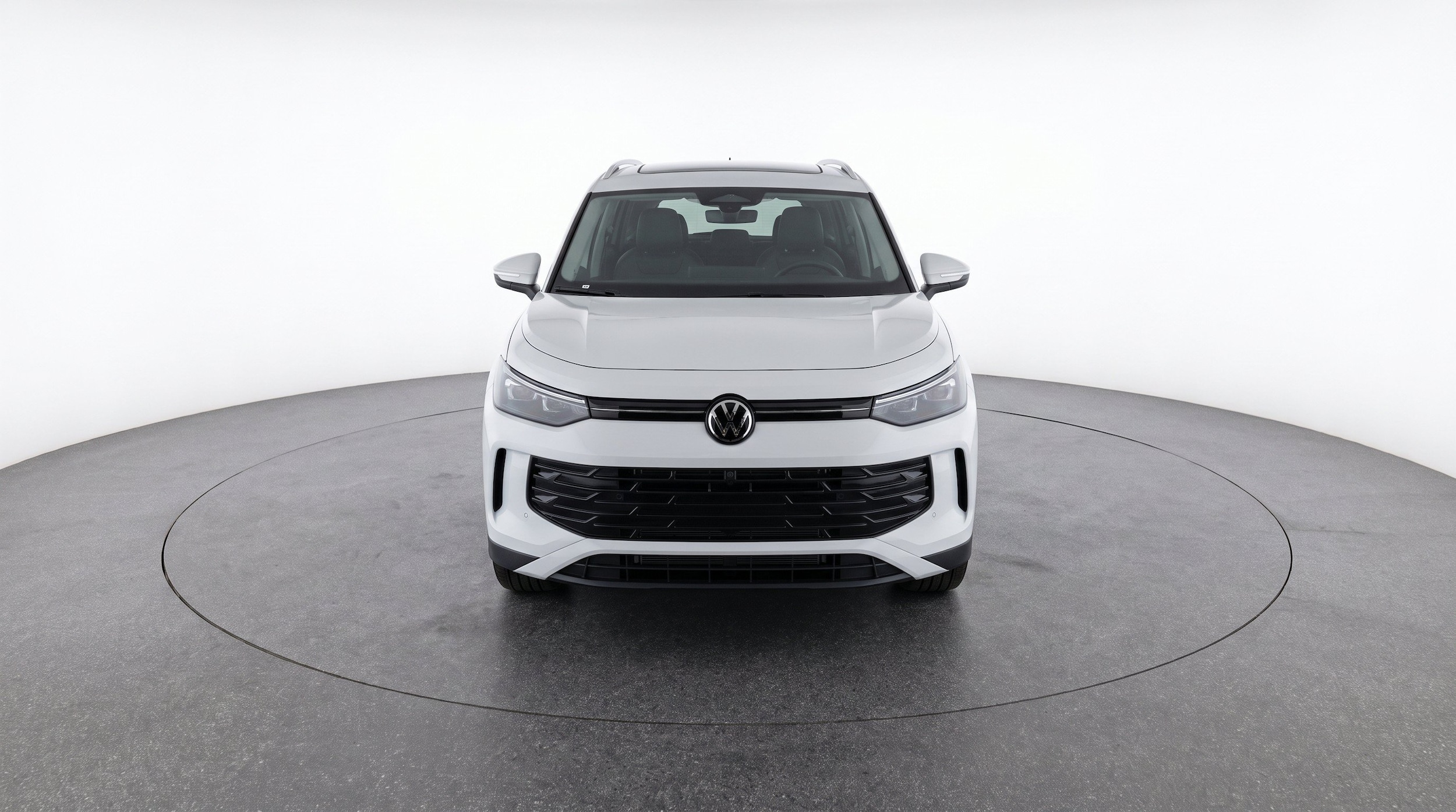 Thumbnail: 2026 Volkswagen Tiguan - 2
