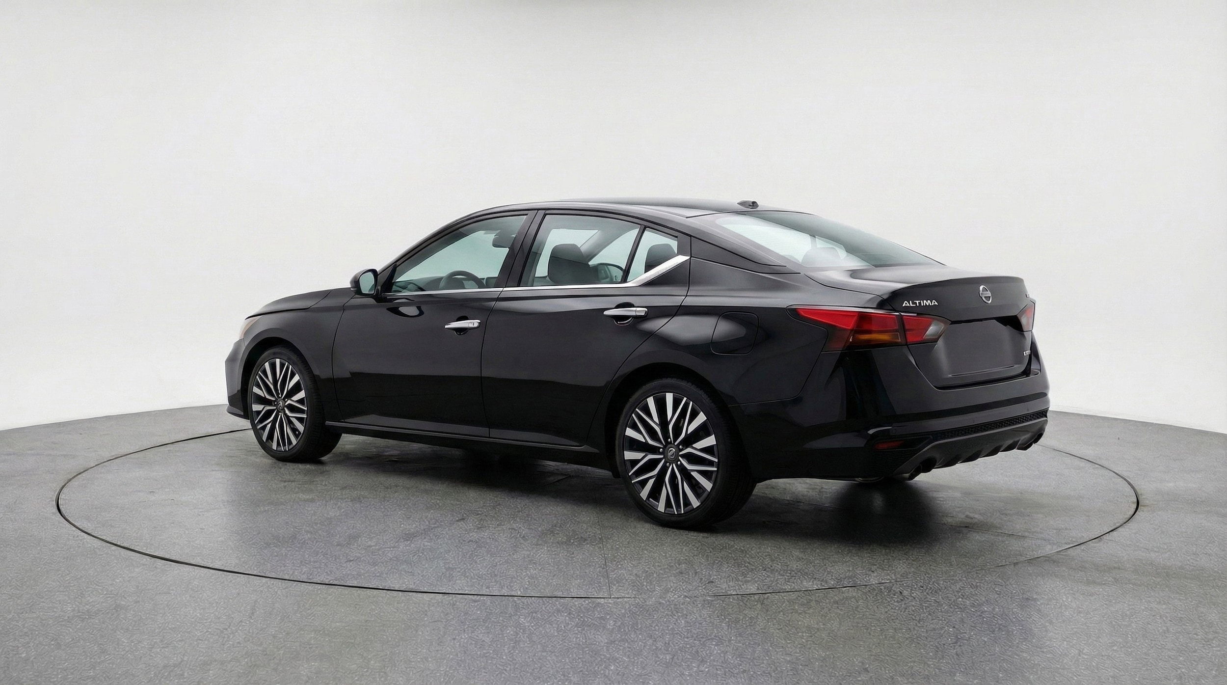 Thumbnail: 2025 Nissan Altima - 6