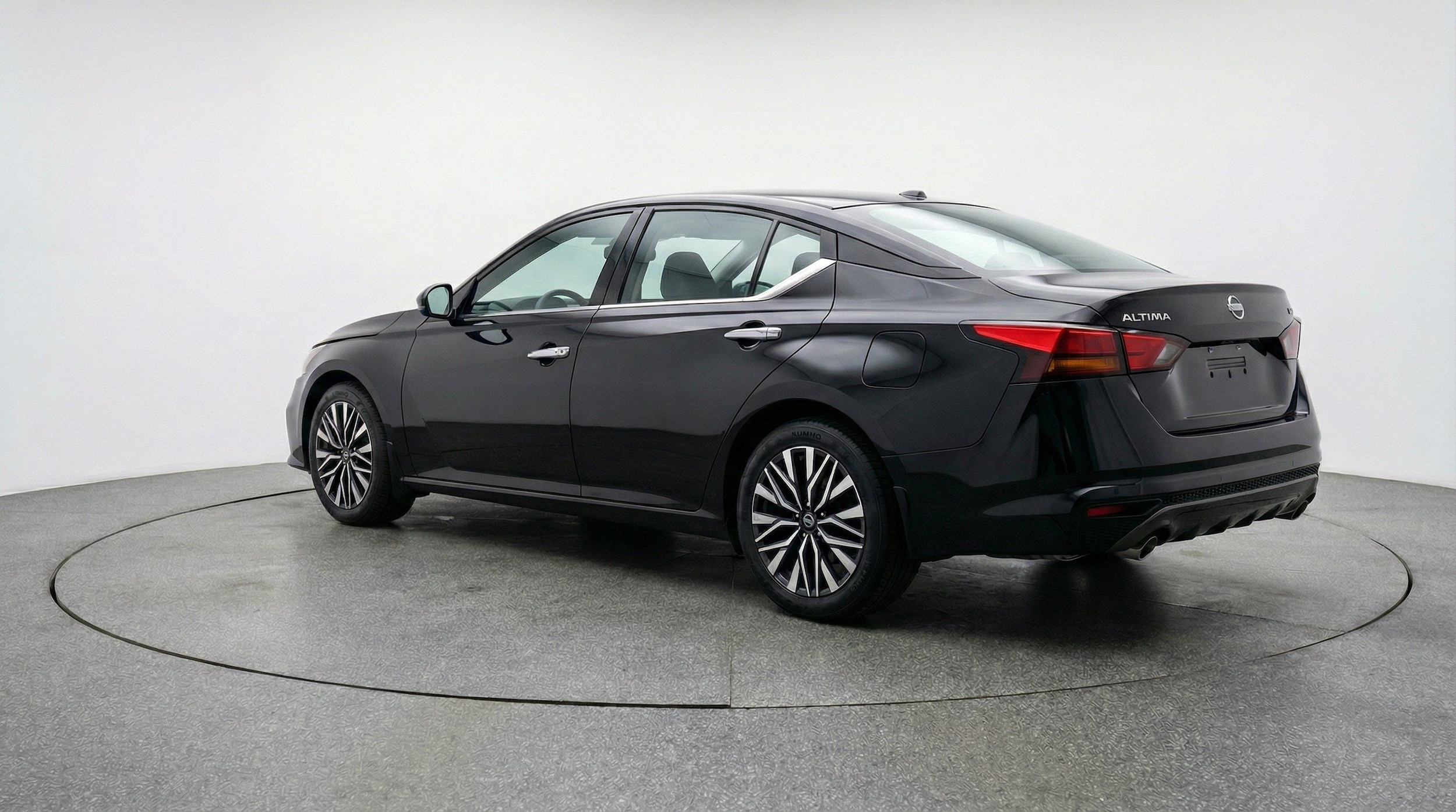 Thumbnail: 2025 Nissan Altima - 6