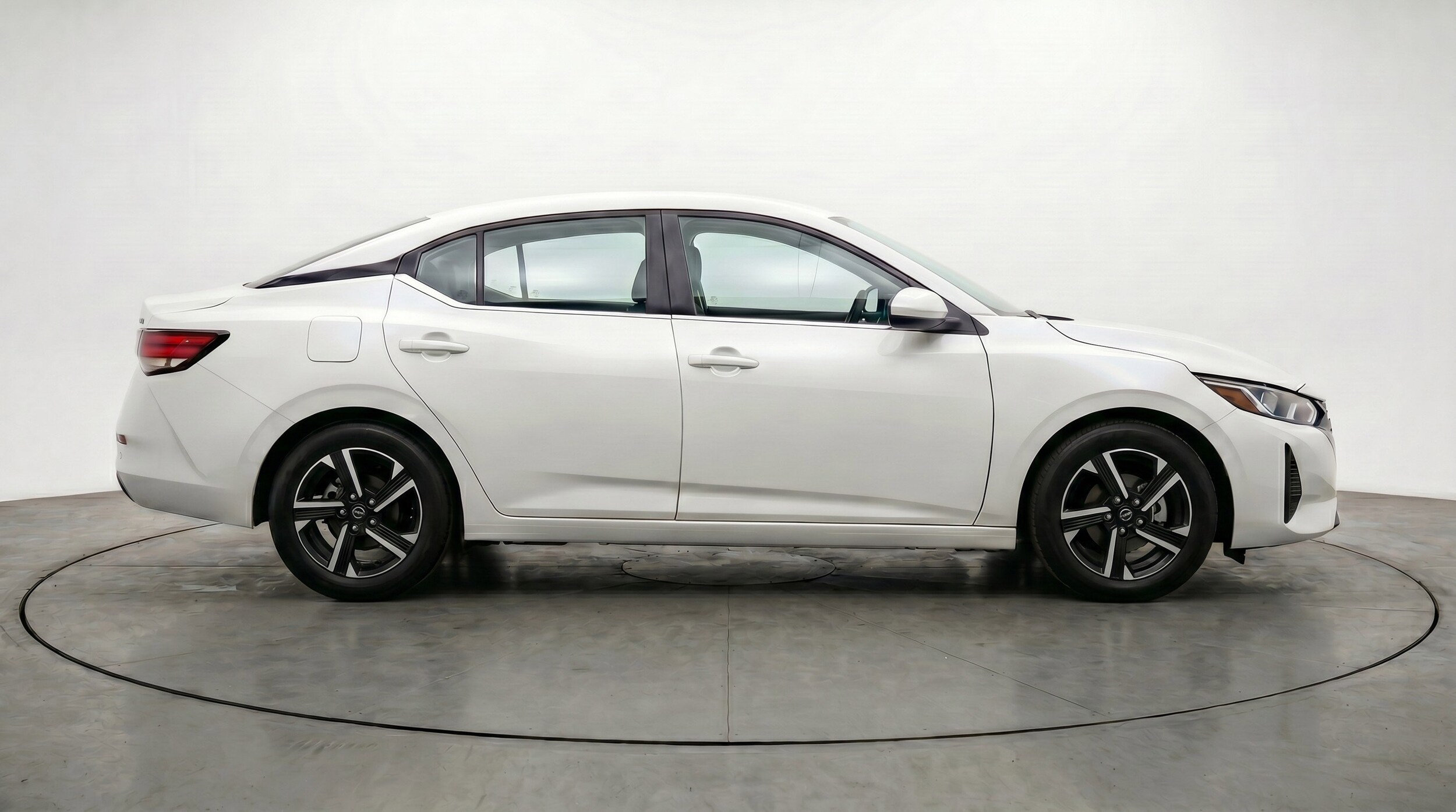 Thumbnail: 2025 Nissan Sentra - 11