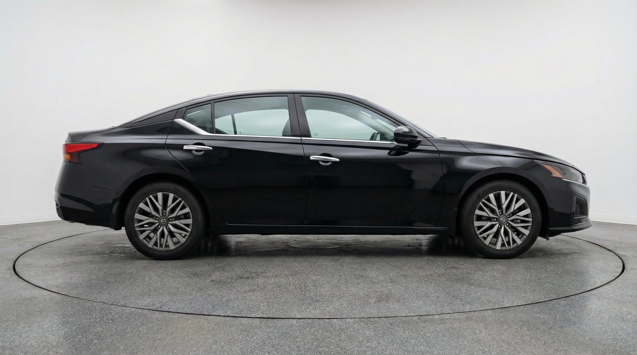 Thumbnail: 2025 Nissan Altima - 11