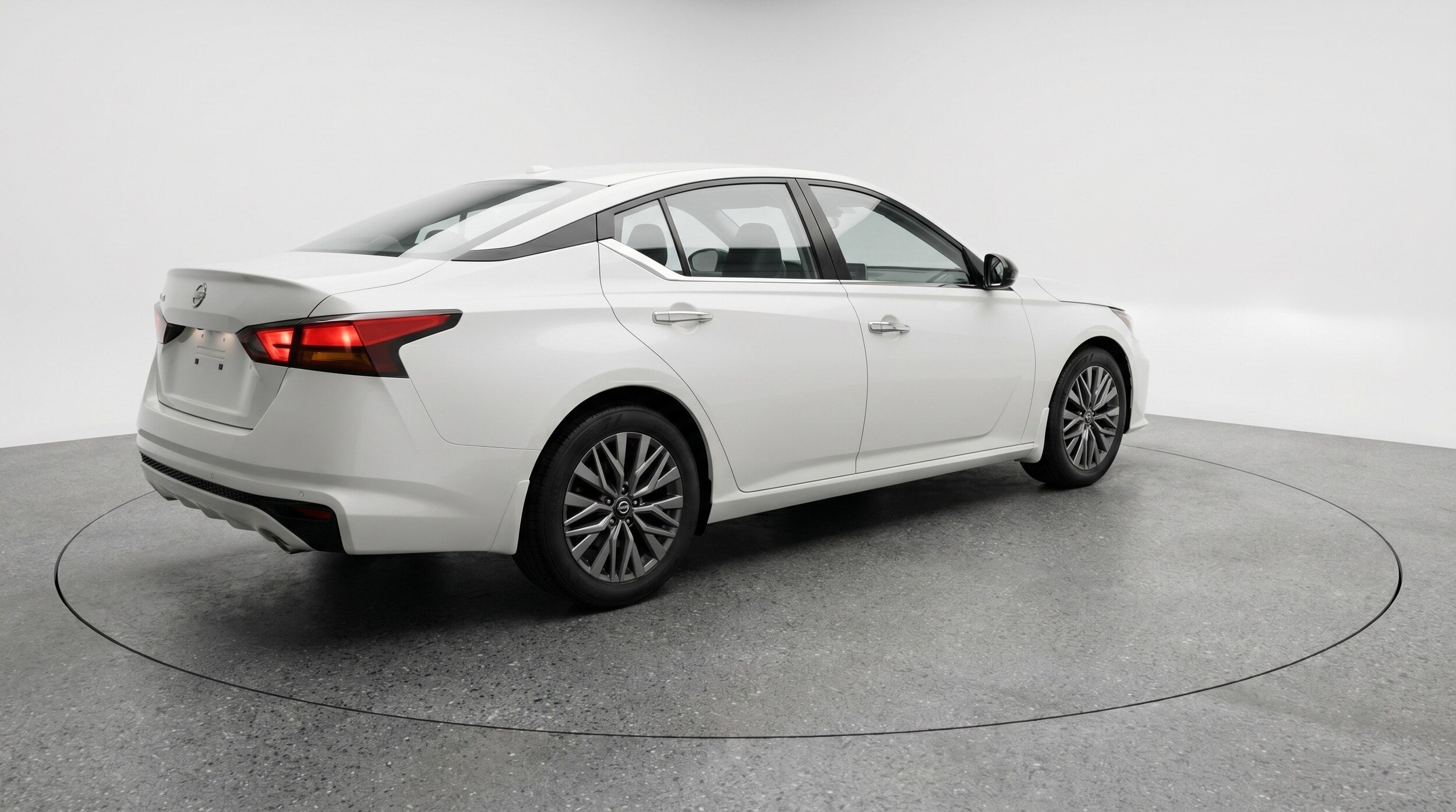 Thumbnail: 2025 Nissan Altima - 9