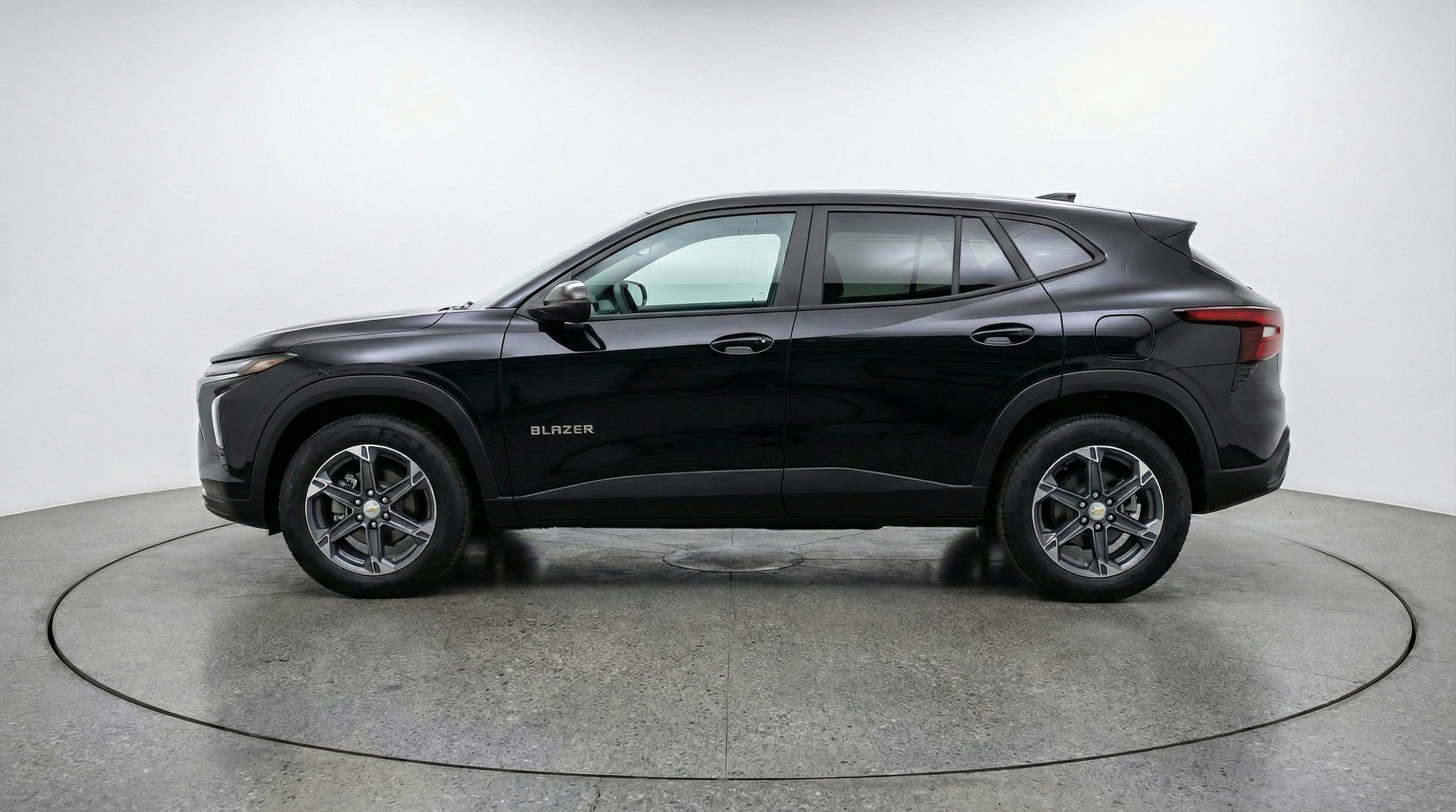 Thumbnail: 2025 Chevrolet Blazer - 5