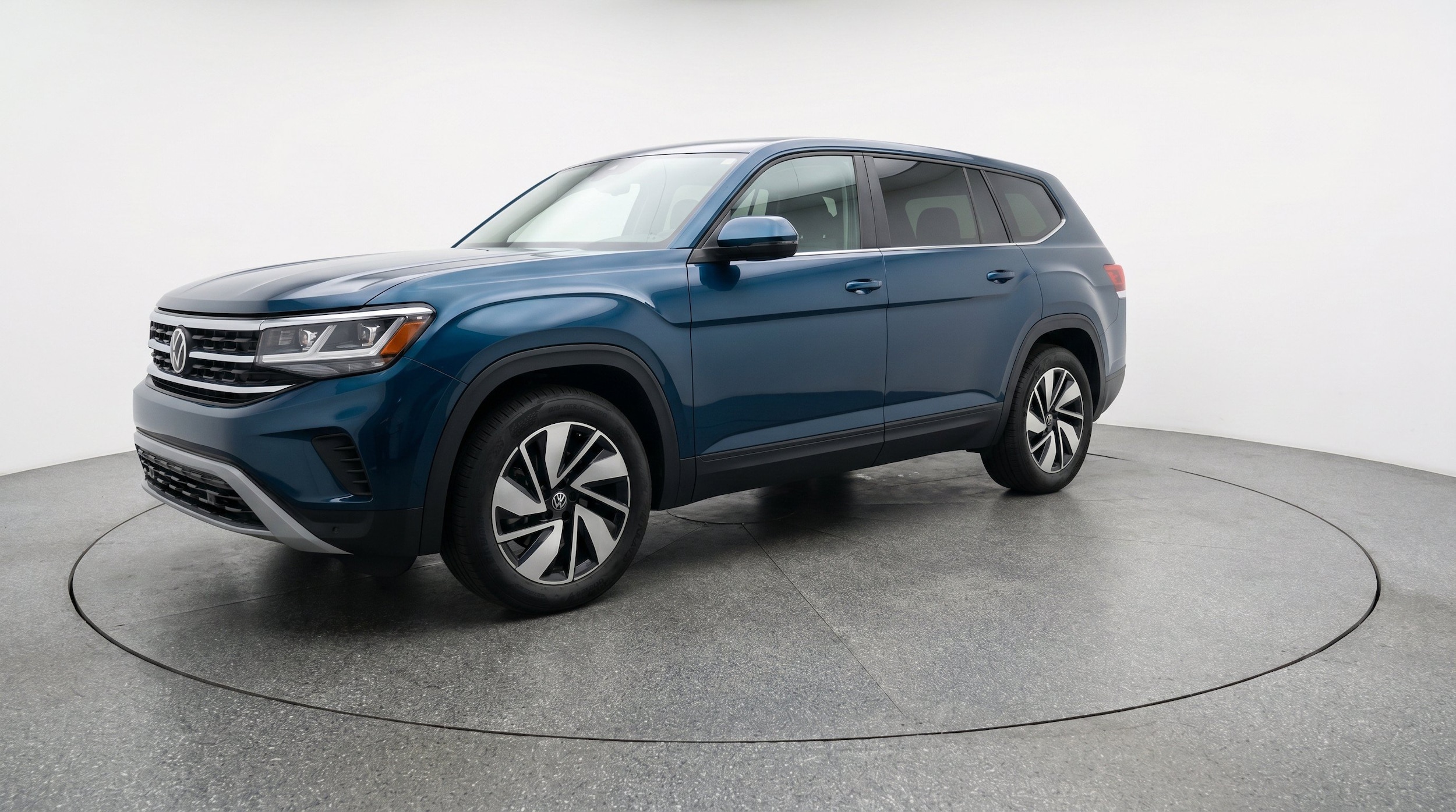 Thumbnail: 2026 Volkswagen Atlas - 3