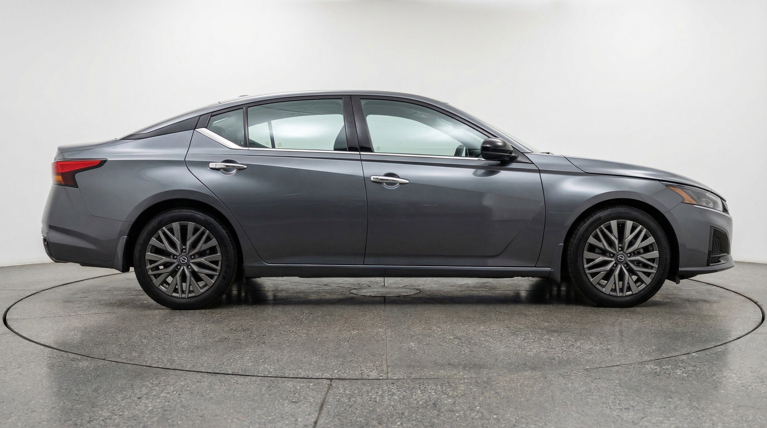 Thumbnail: 2025 Nissan Altima - 11