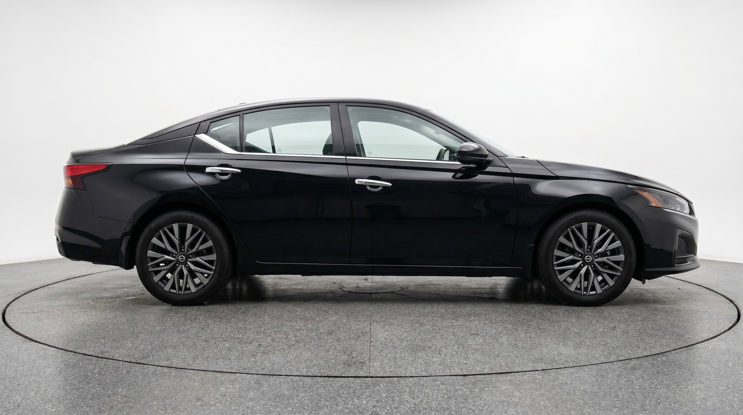 Thumbnail: 2025 Nissan Altima - 11