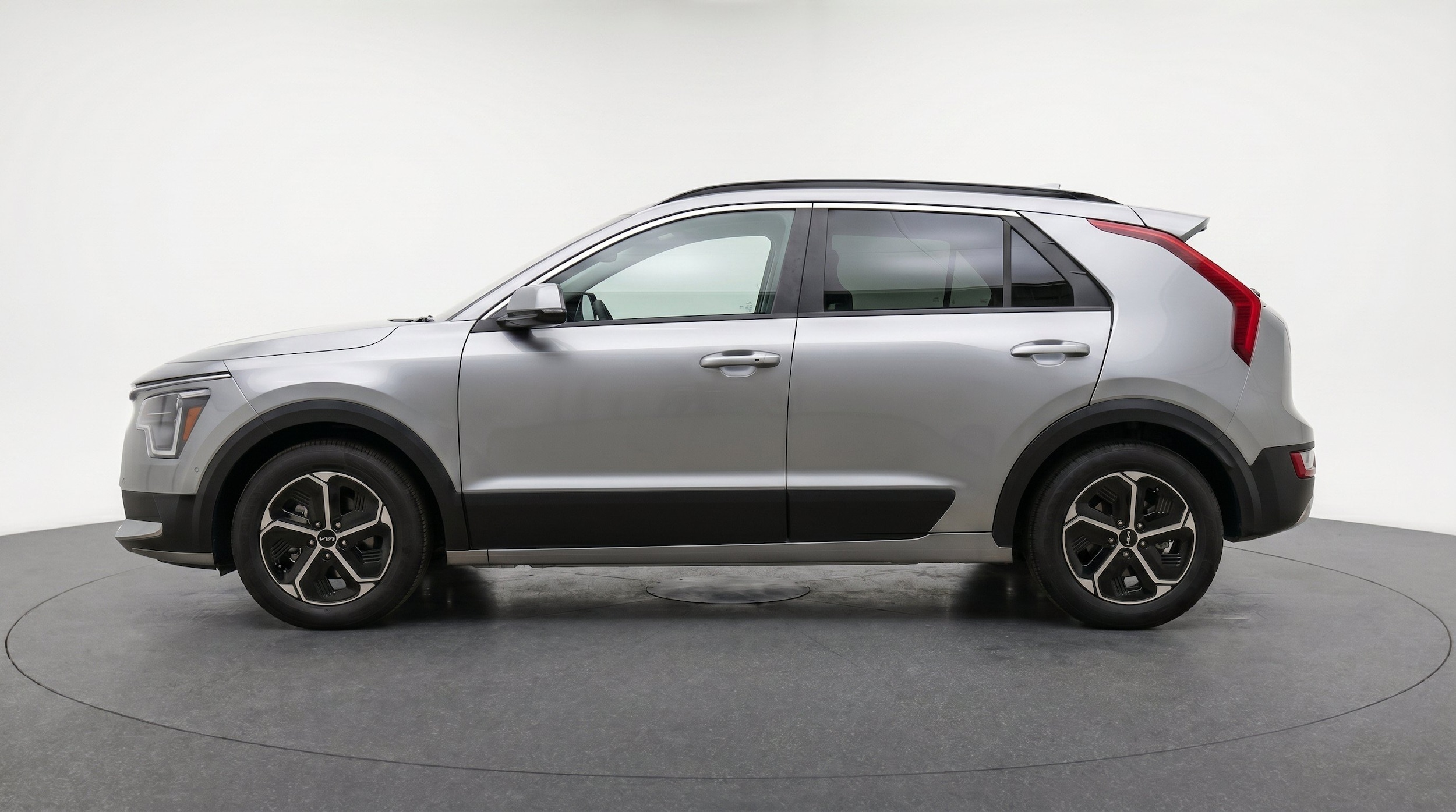 Thumbnail: 2026 Kia Niro - 5
