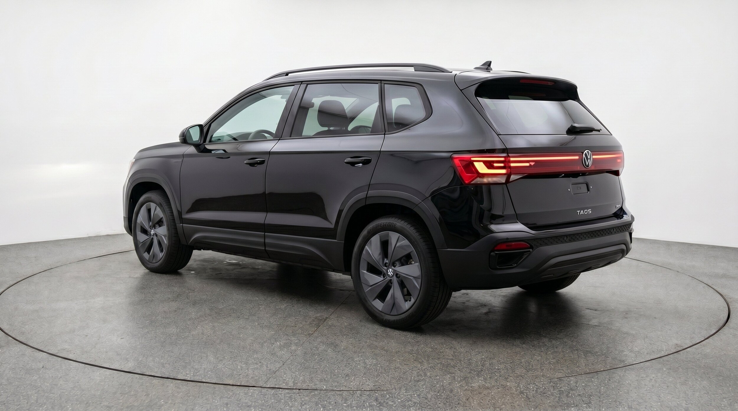 Thumbnail: 2026 Volkswagen Taos - 6