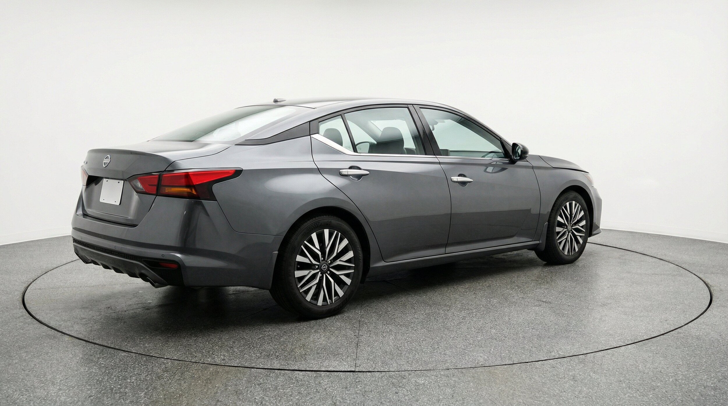 Thumbnail: 2025 Nissan Altima - 9