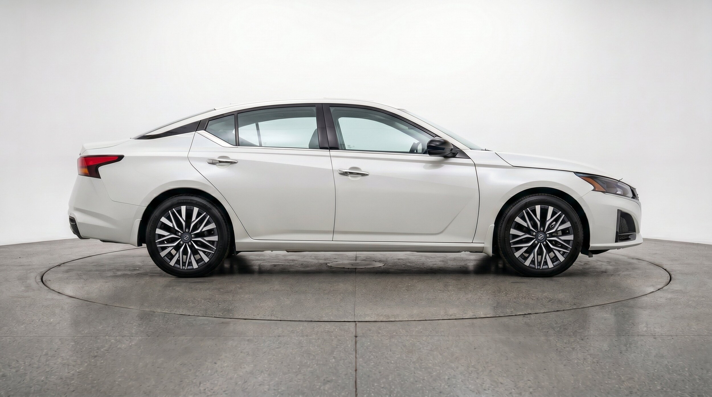 Thumbnail: 2025 Nissan Altima - 11