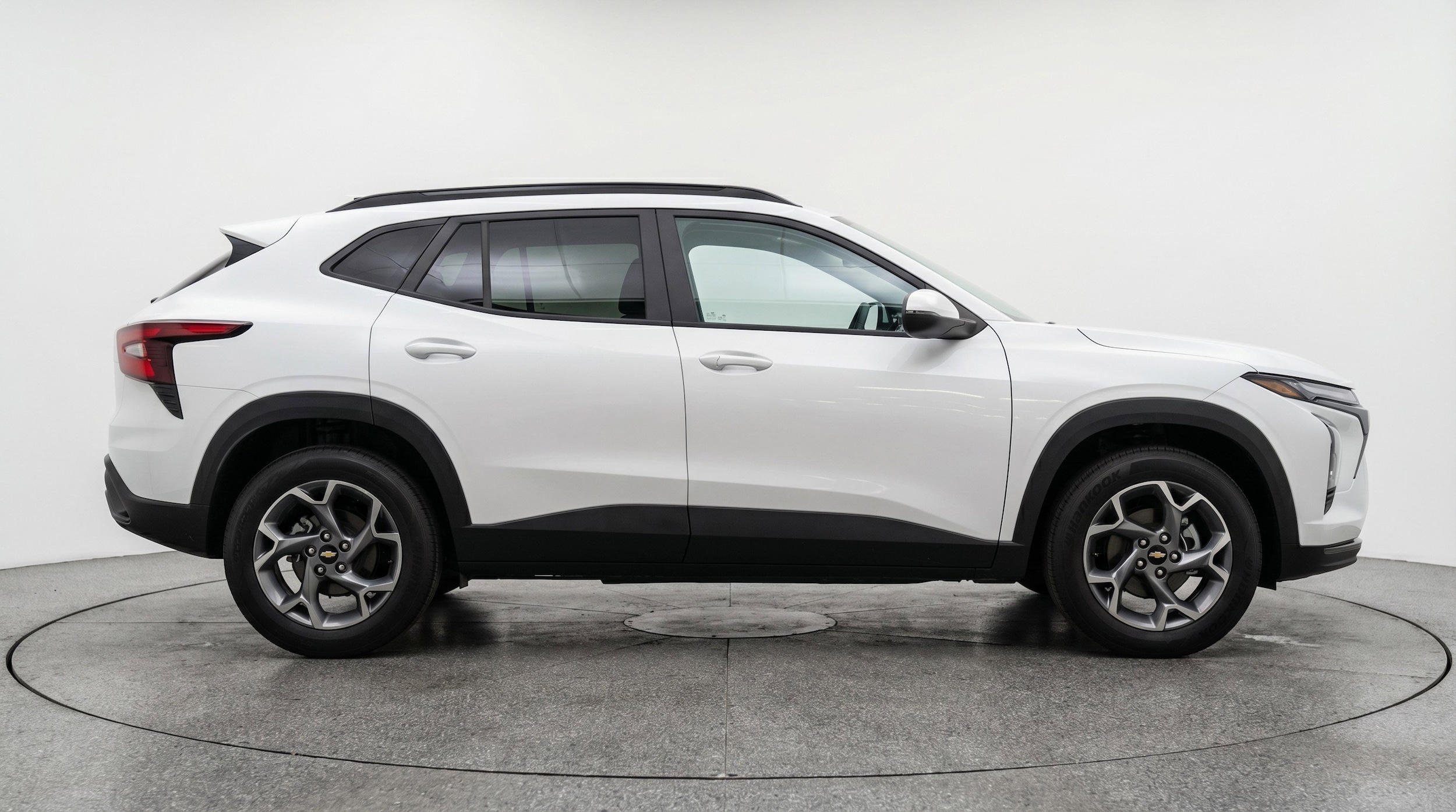 Thumbnail: 2025 Chevrolet Trax - 11