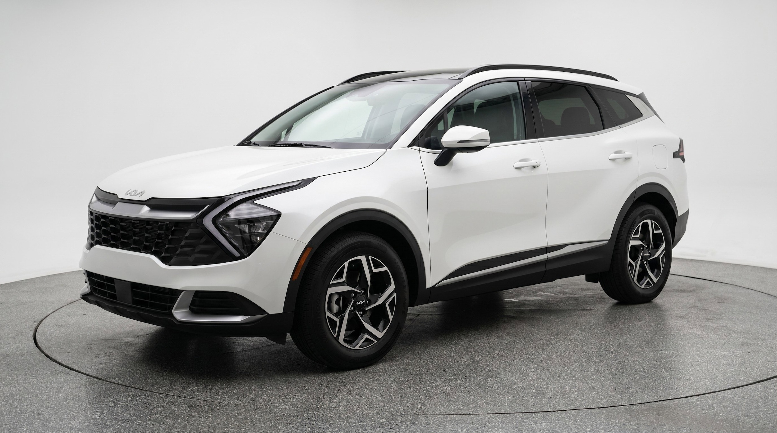 Thumbnail: 2025 Kia Sportage - 3