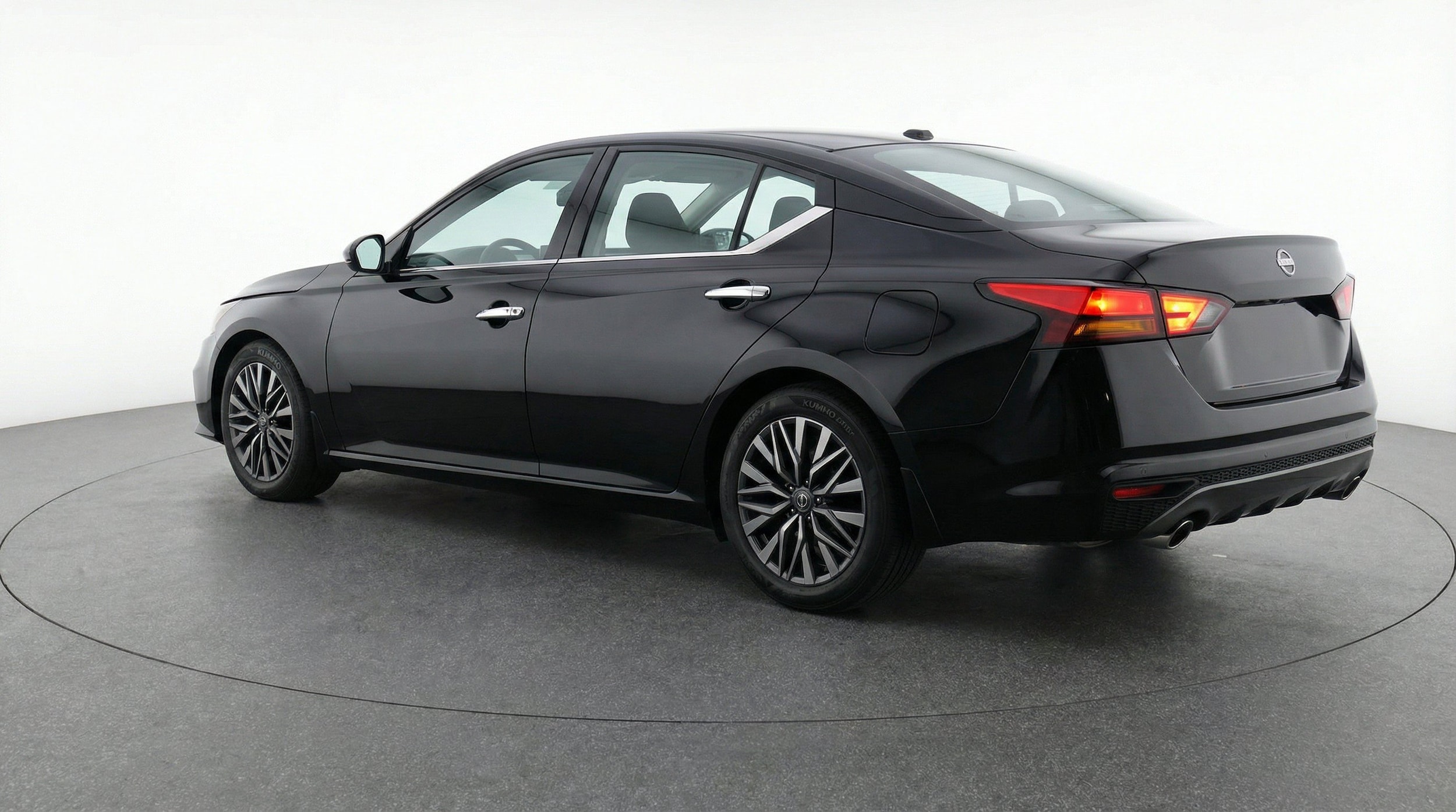Thumbnail: 2025 Nissan Altima - 6