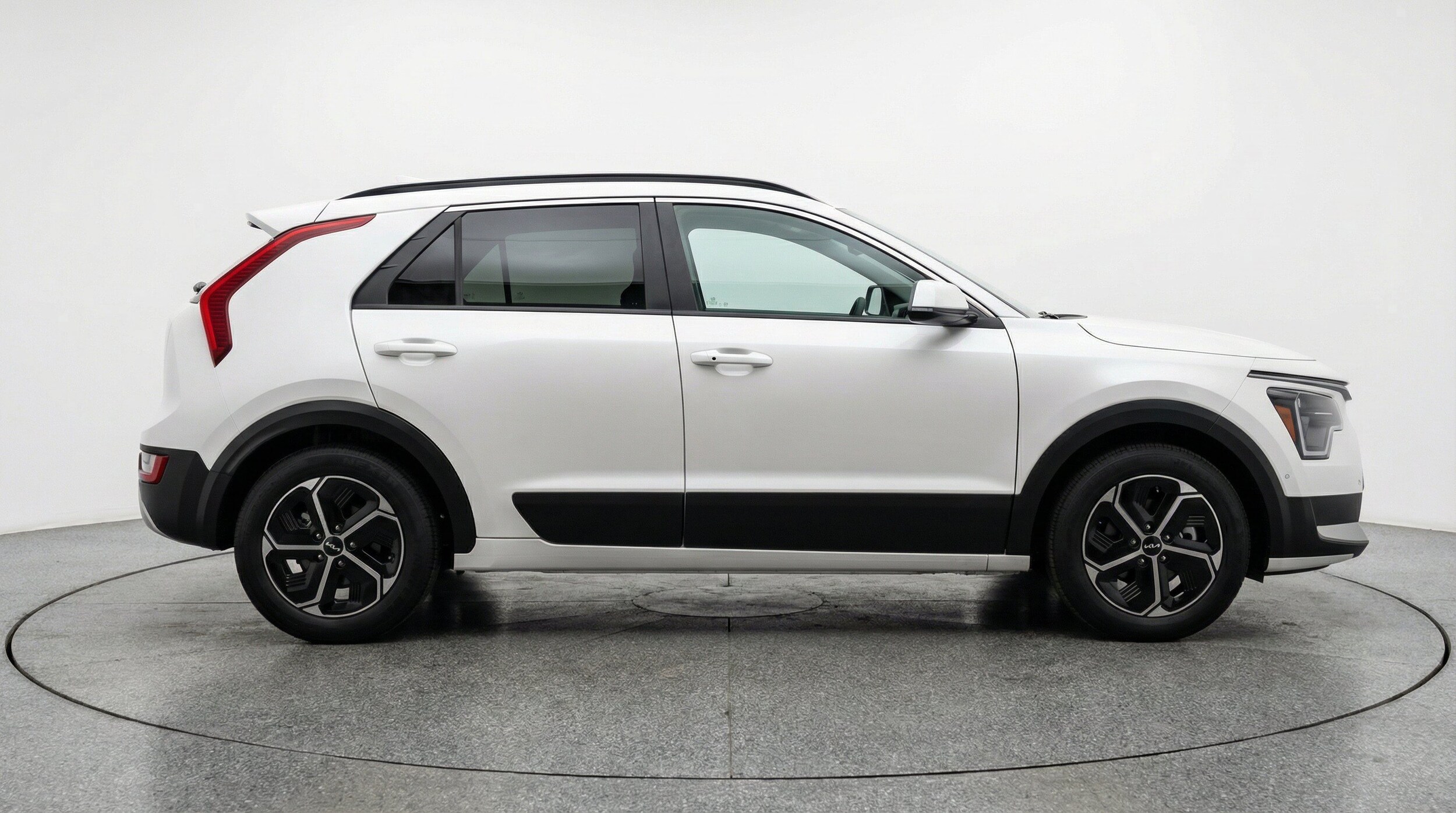Thumbnail: 2026 Kia Niro - 11