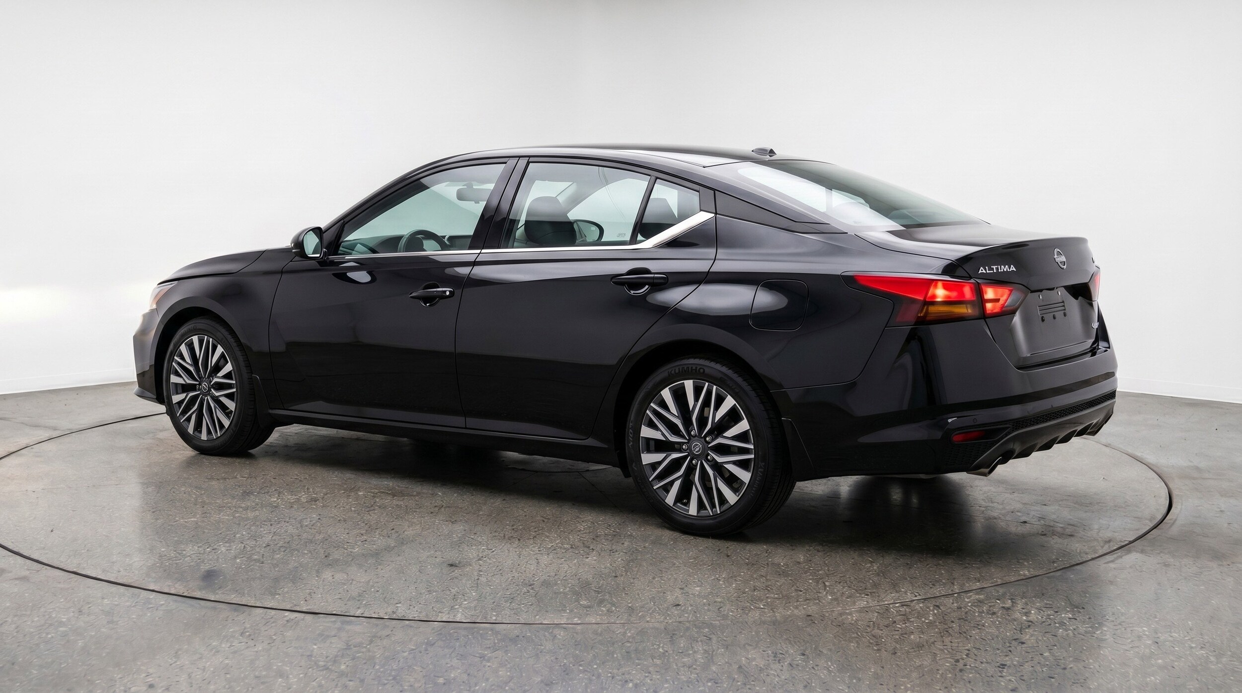 Thumbnail: 2025 Nissan Altima - 6