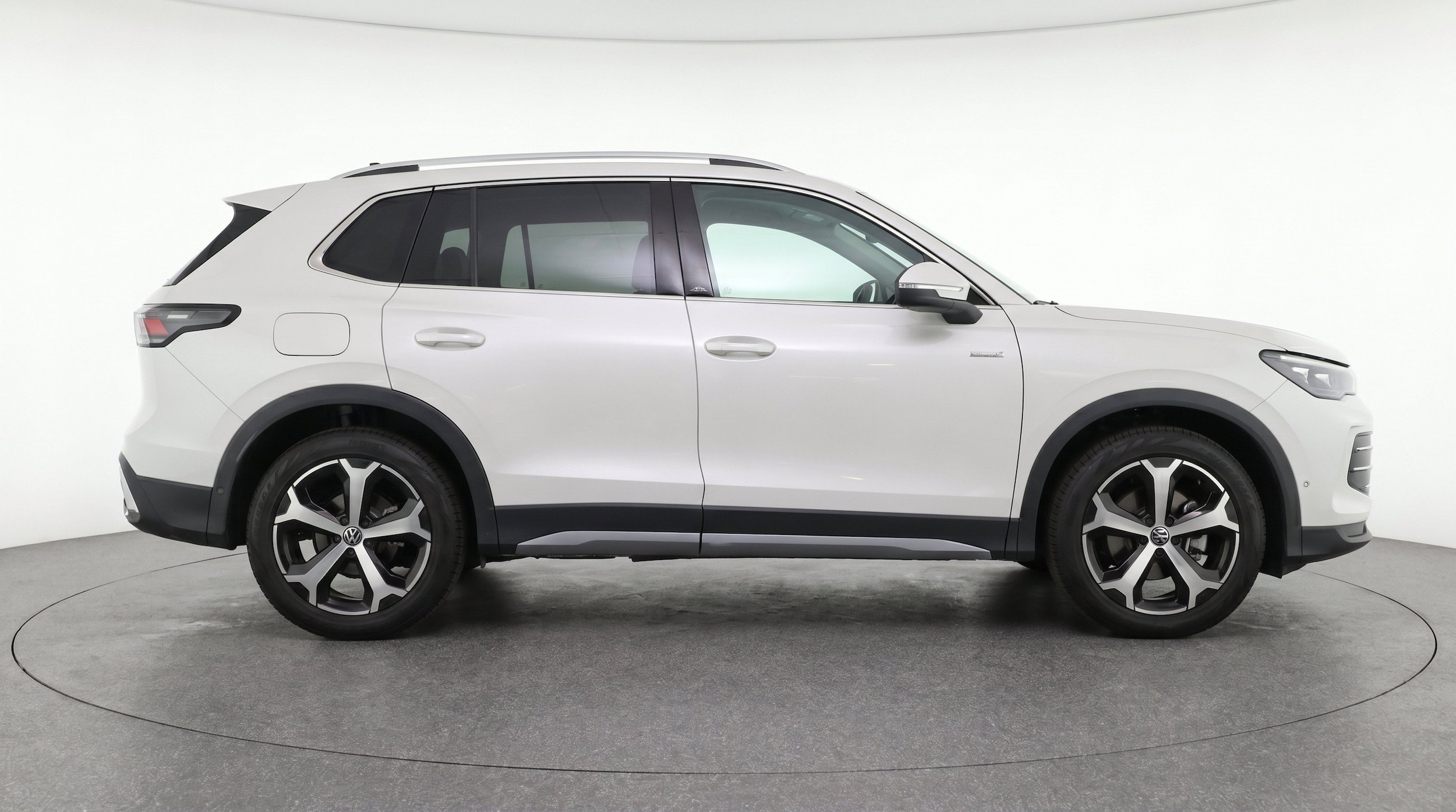 Thumbnail: 2026 Volkswagen Tiguan - 11