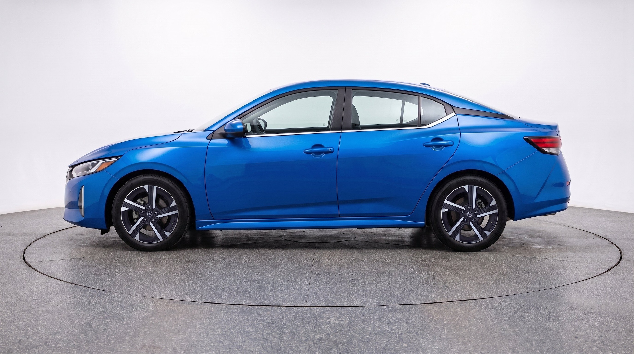 Thumbnail: 2025 Nissan Sentra - 5