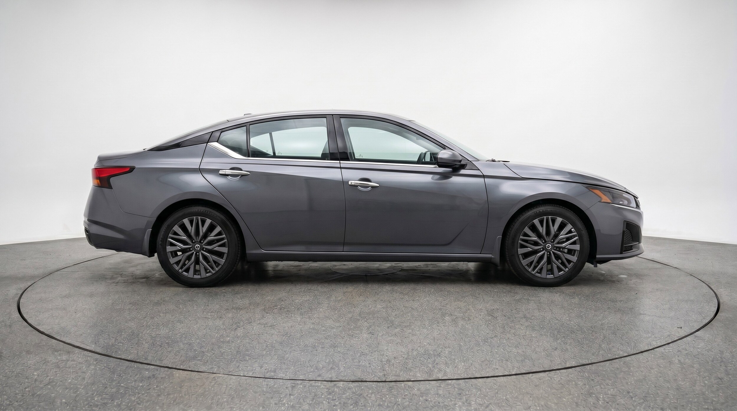 Thumbnail: 2025 Nissan Altima - 11