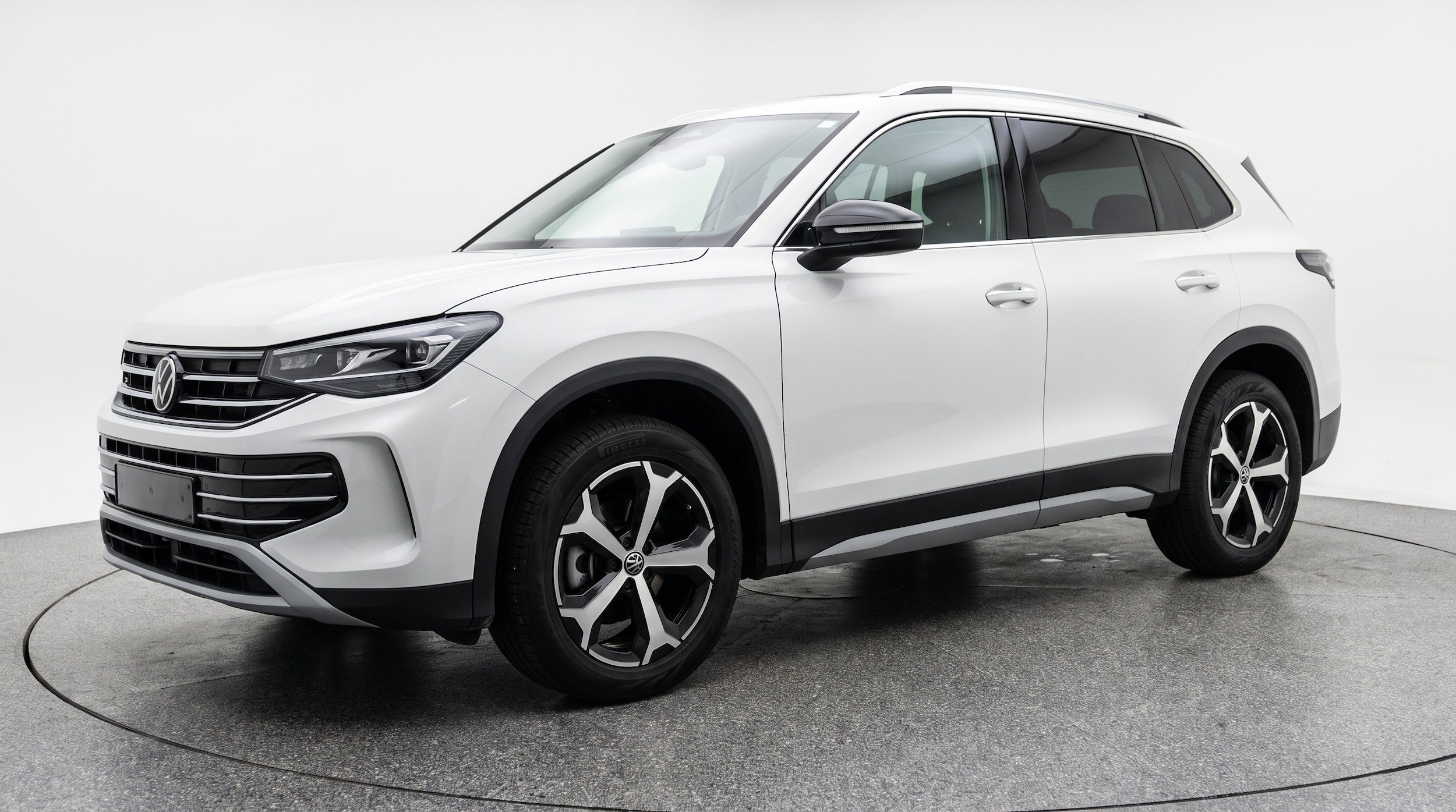 Thumbnail: 2026 Volkswagen Tiguan - 3