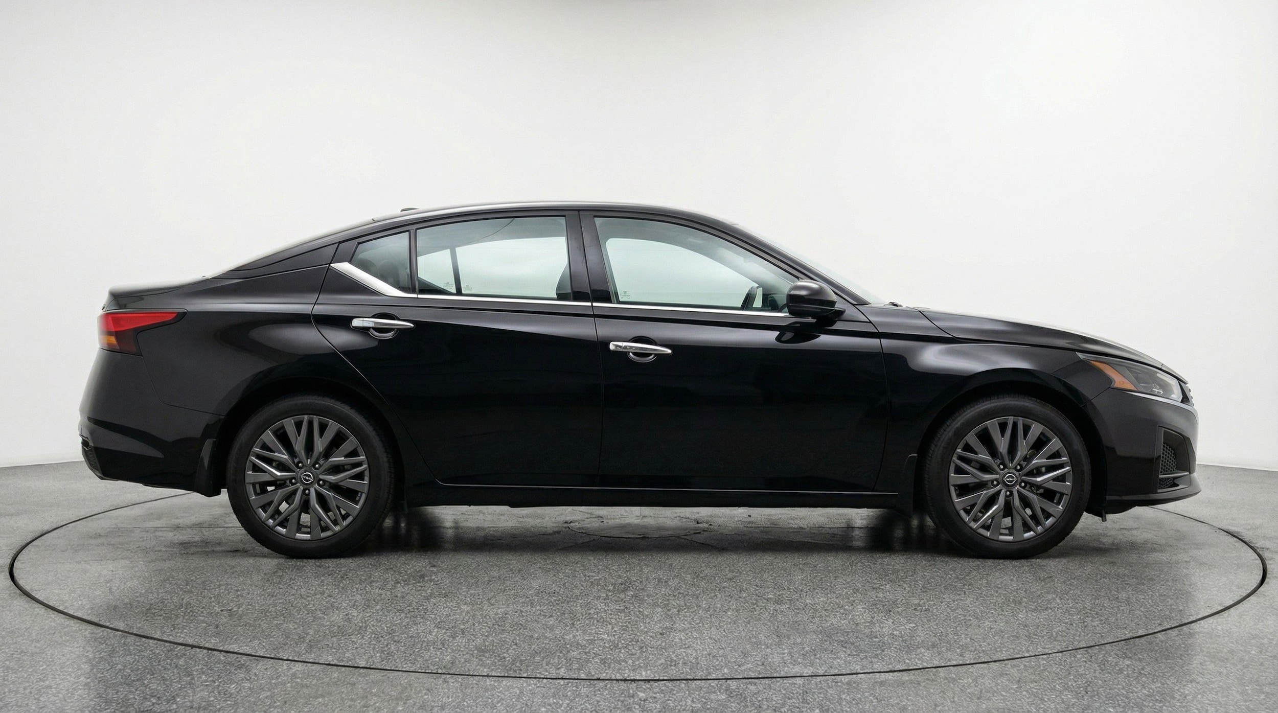 Thumbnail: 2025 Nissan Altima - 11