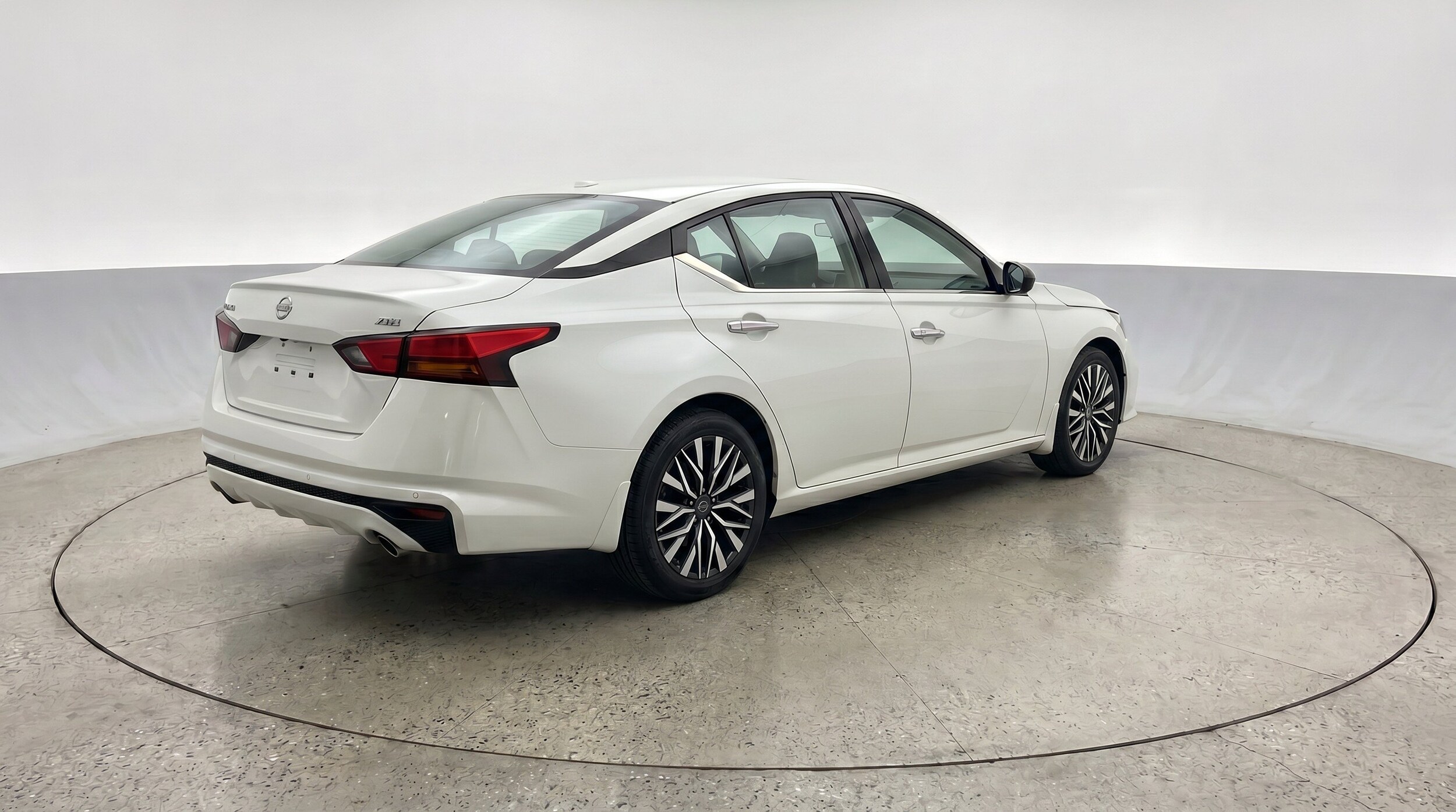 Thumbnail: 2025 Nissan Altima - 9