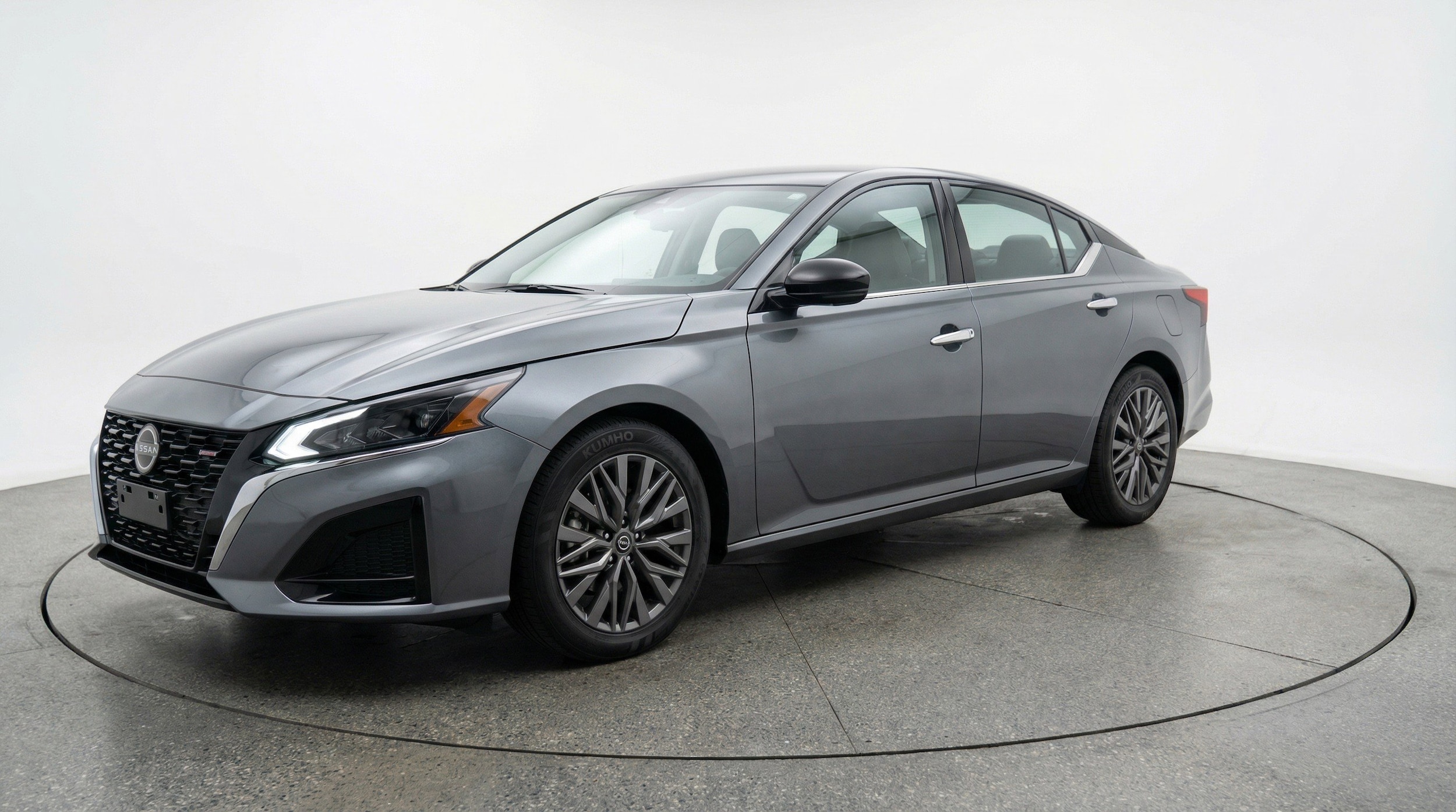 Thumbnail: 2025 Nissan Altima - 3