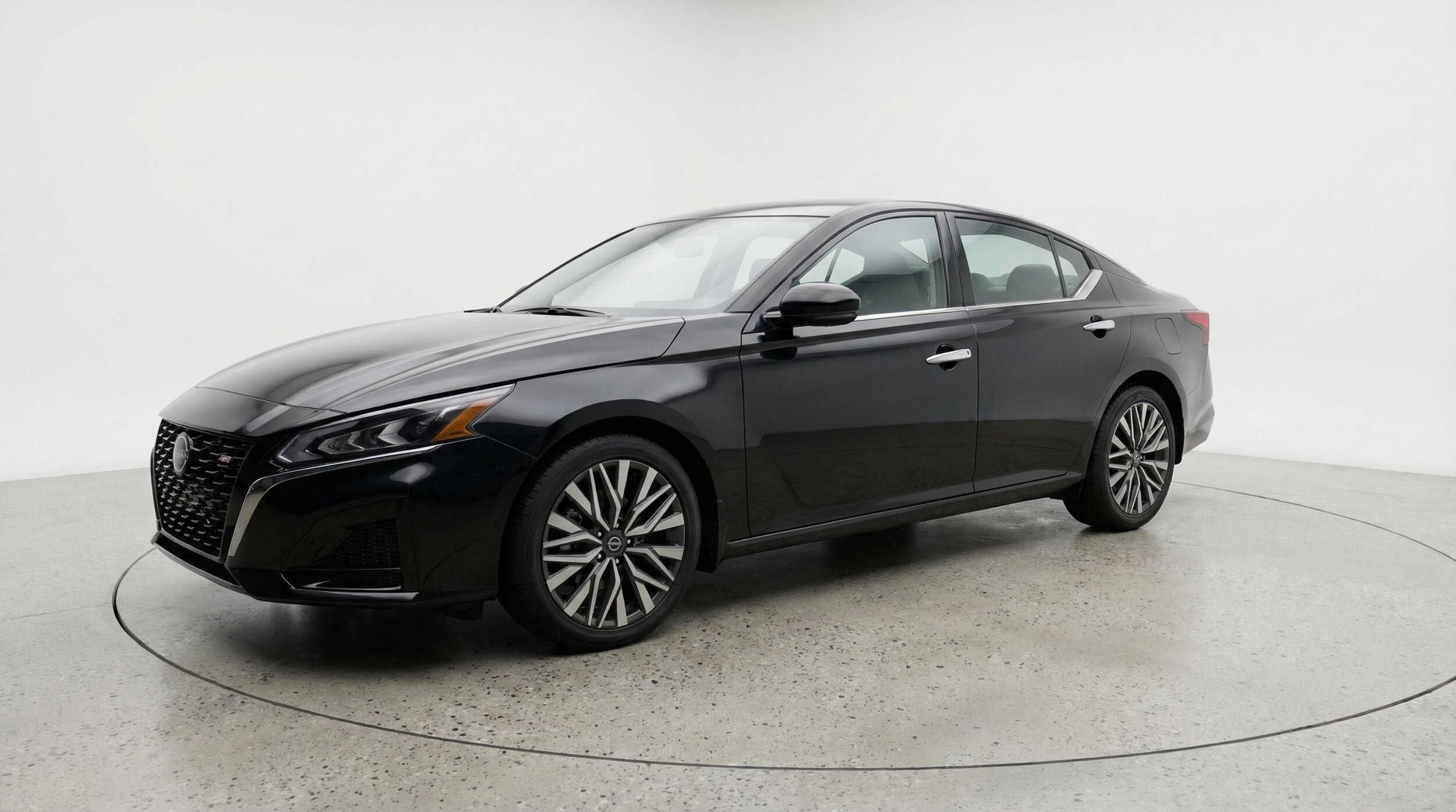 Thumbnail: 2025 Nissan Altima - 3