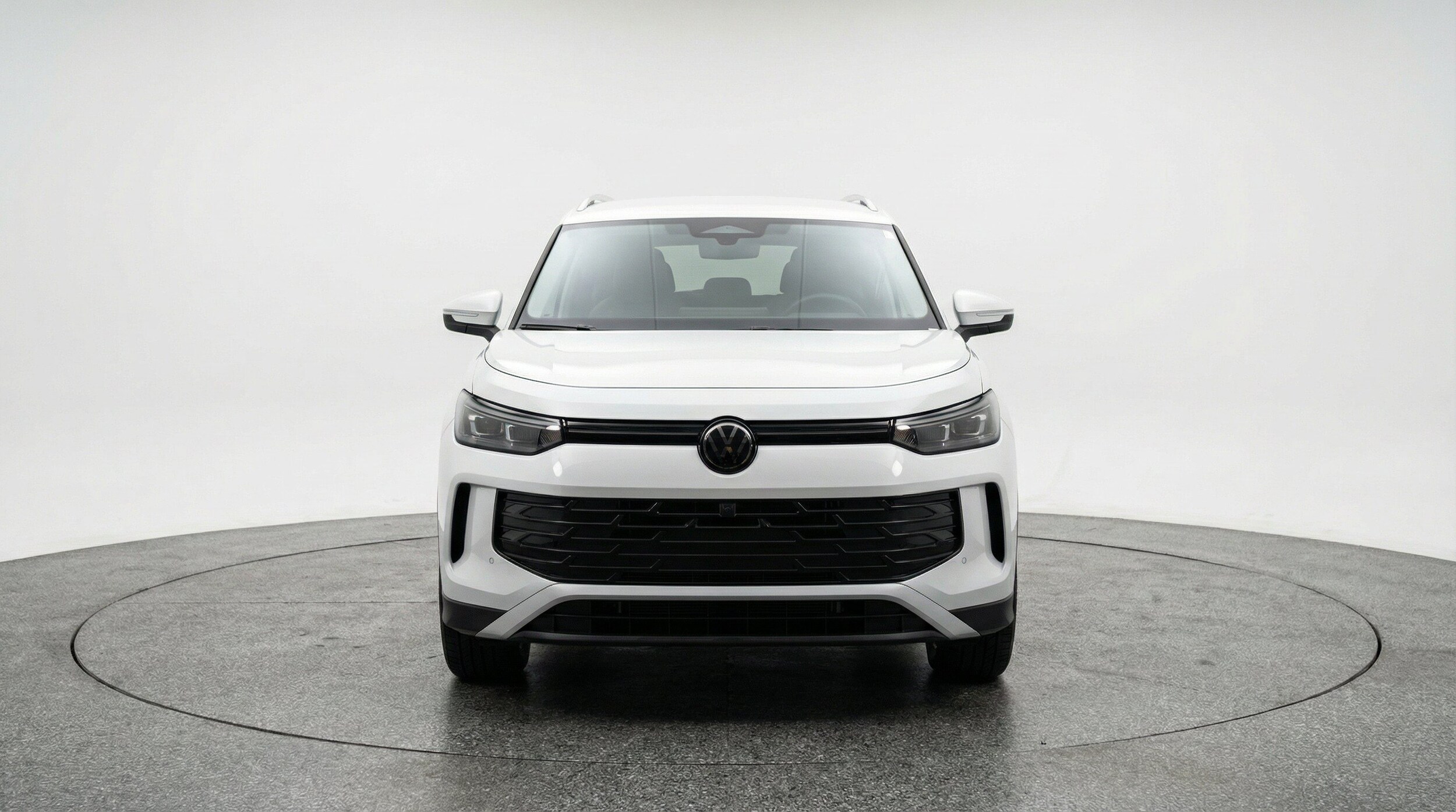 Thumbnail: 2026 Volkswagen Tiguan - 2