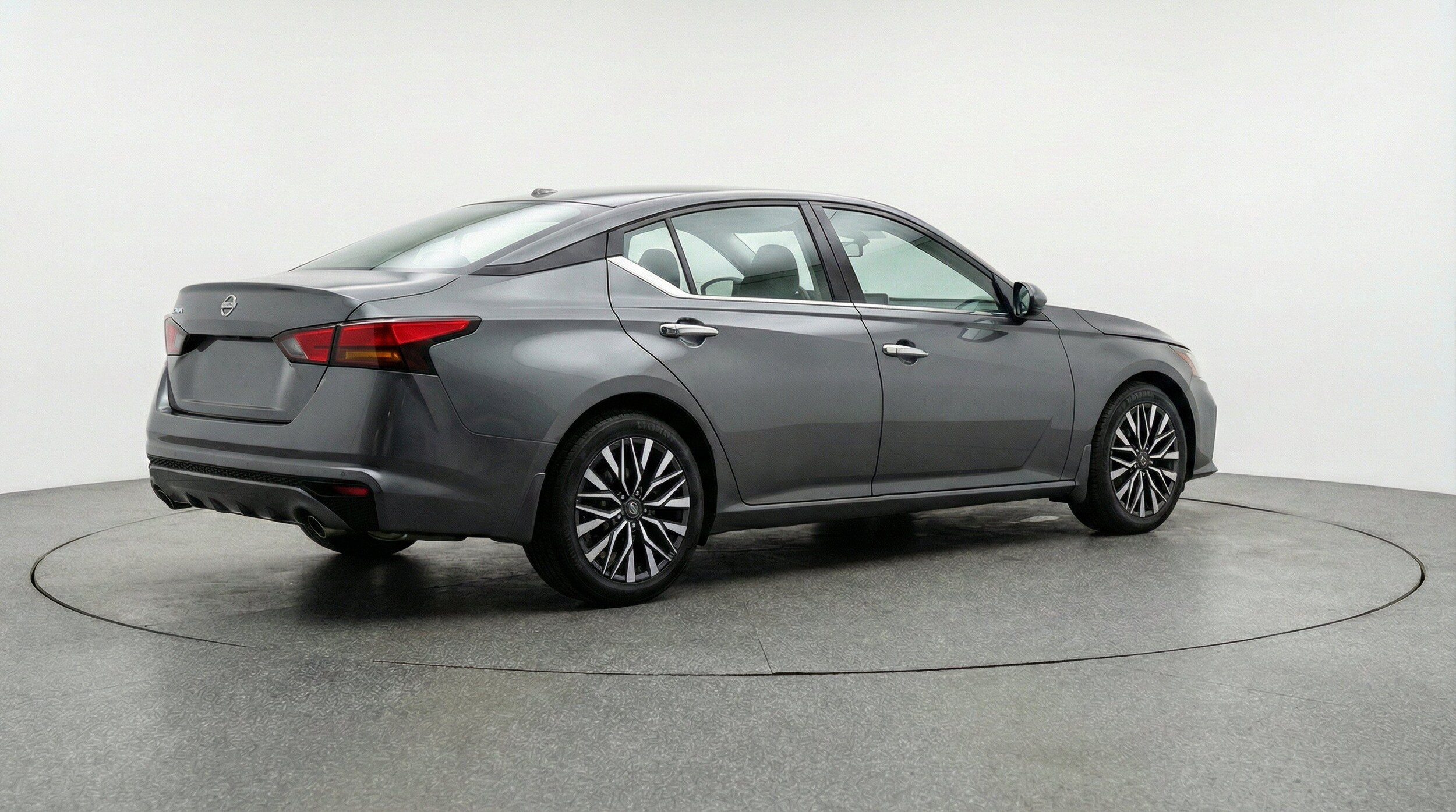 Thumbnail: 2025 Nissan Altima - 9