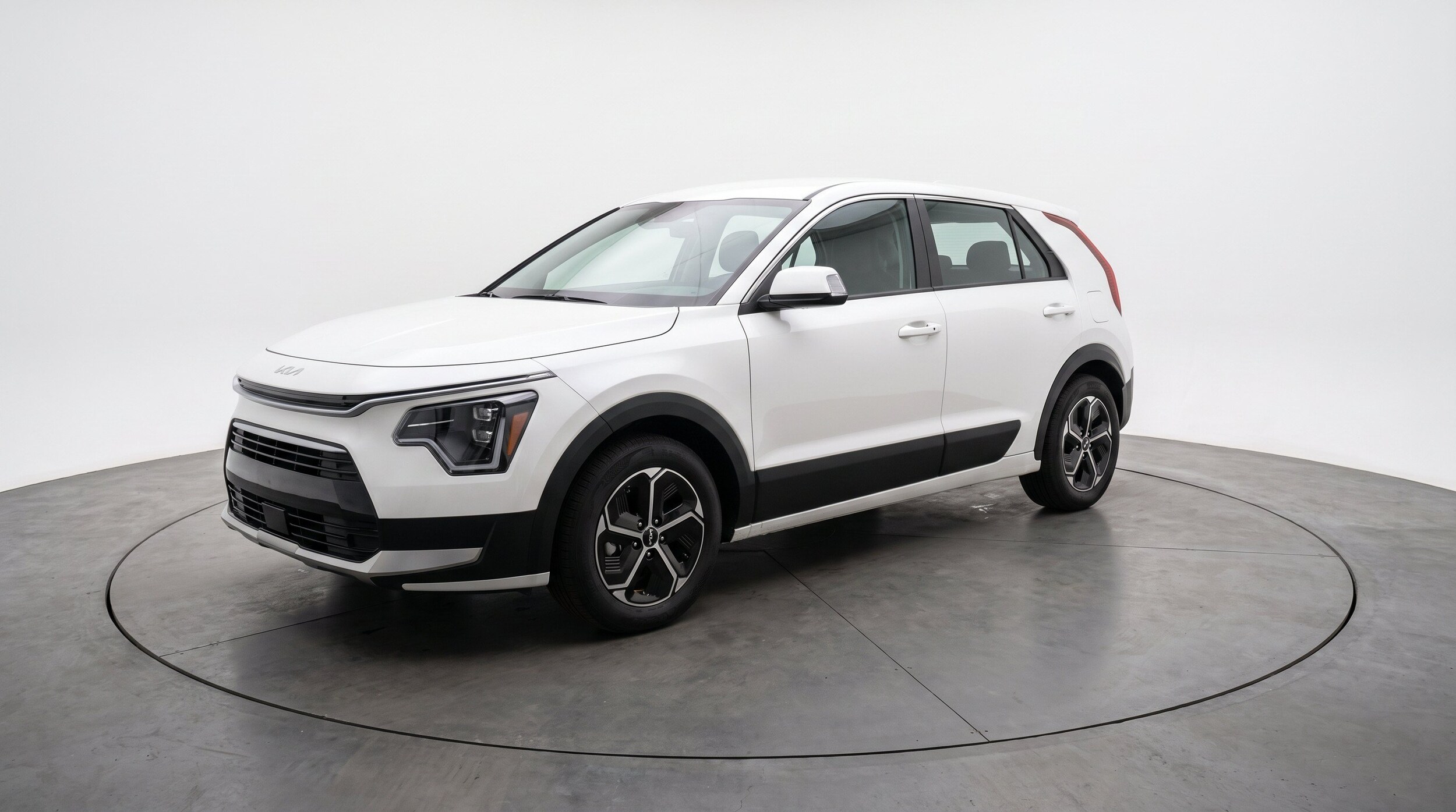 Thumbnail: 2026 Kia Niro - 3