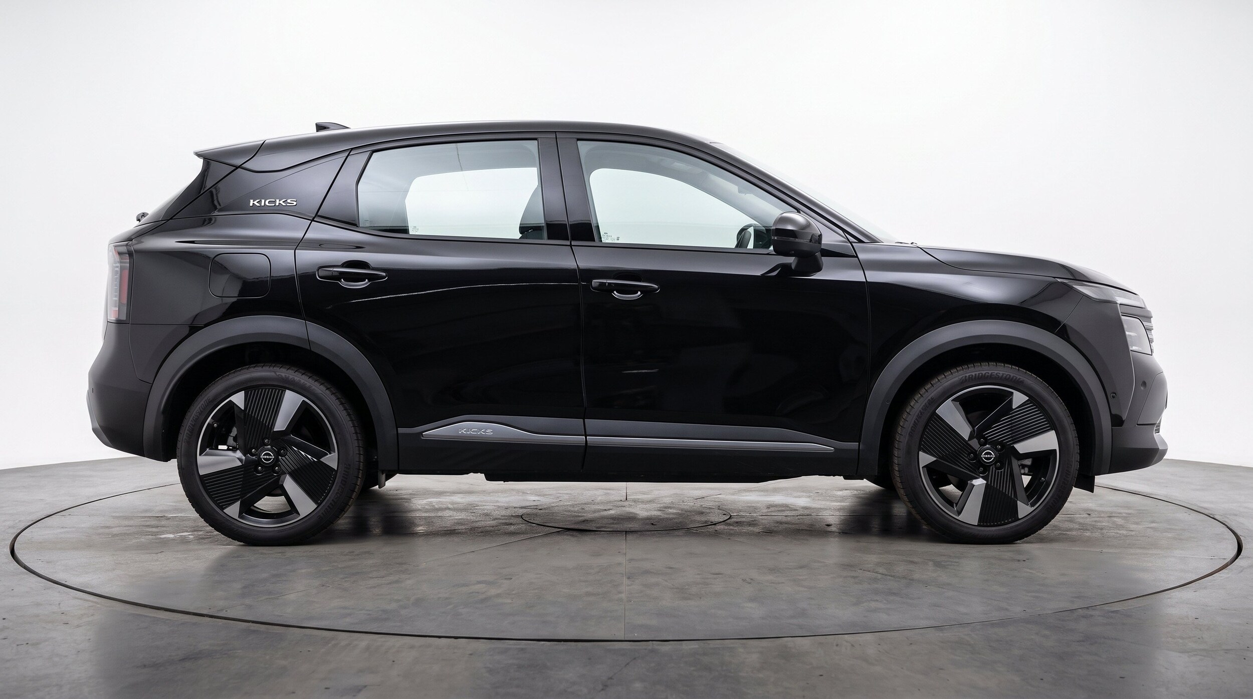 Thumbnail: 2026 Nissan Kicks - 10