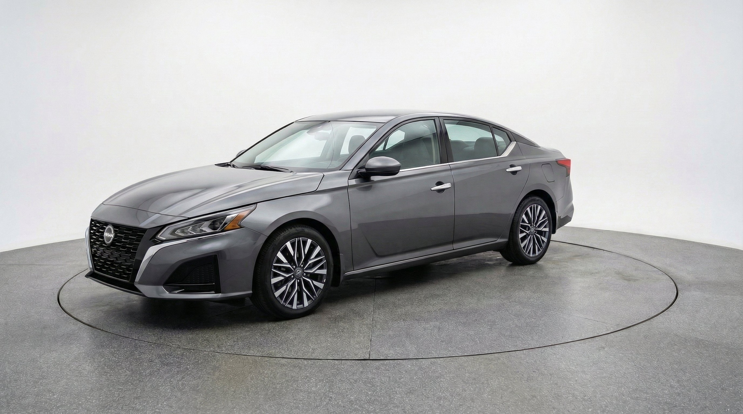 Thumbnail: 2025 Nissan Altima - 3