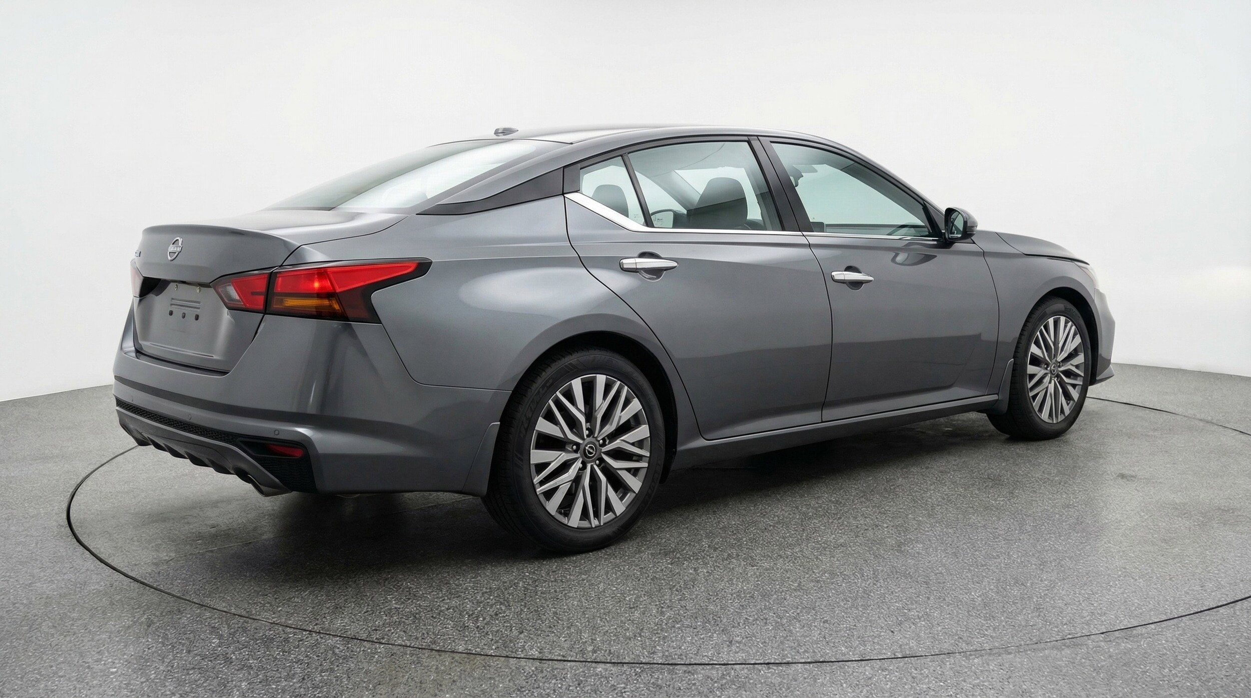 Thumbnail: 2025 Nissan Altima - 9