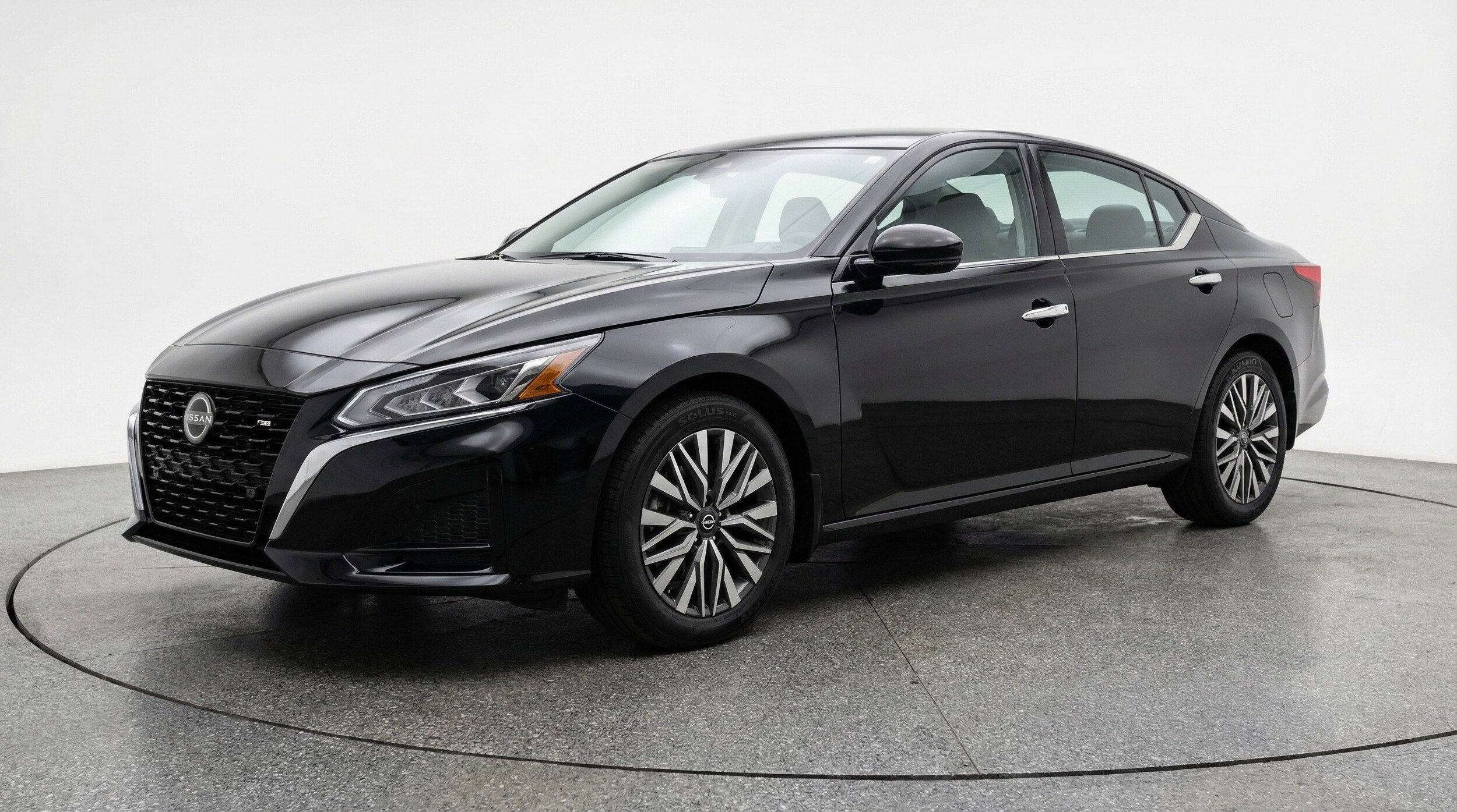 Thumbnail: 2025 Nissan Altima - 3