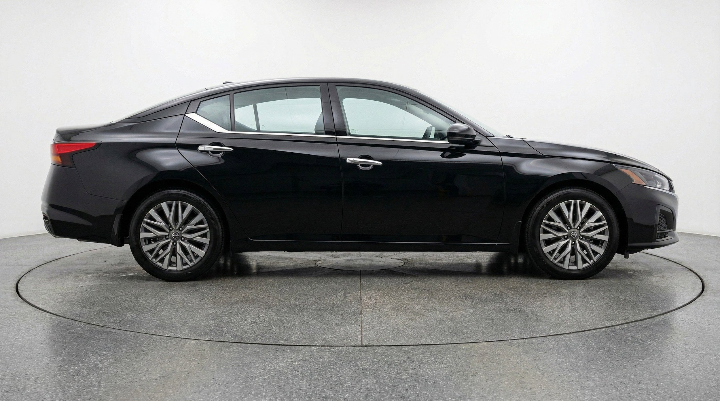 Thumbnail: 2025 Nissan Altima - 11