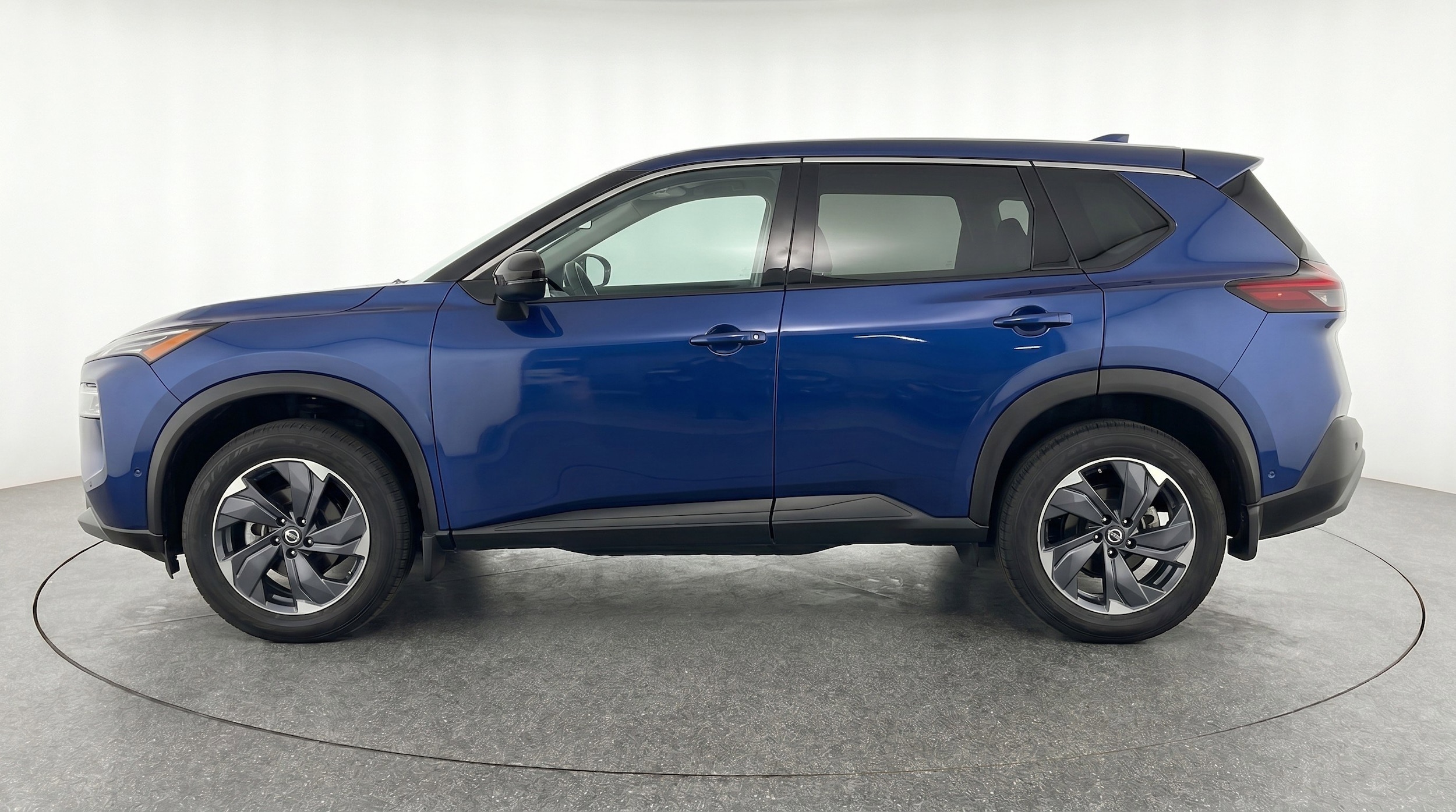 Thumbnail: 2025 Nissan Rogue - 5