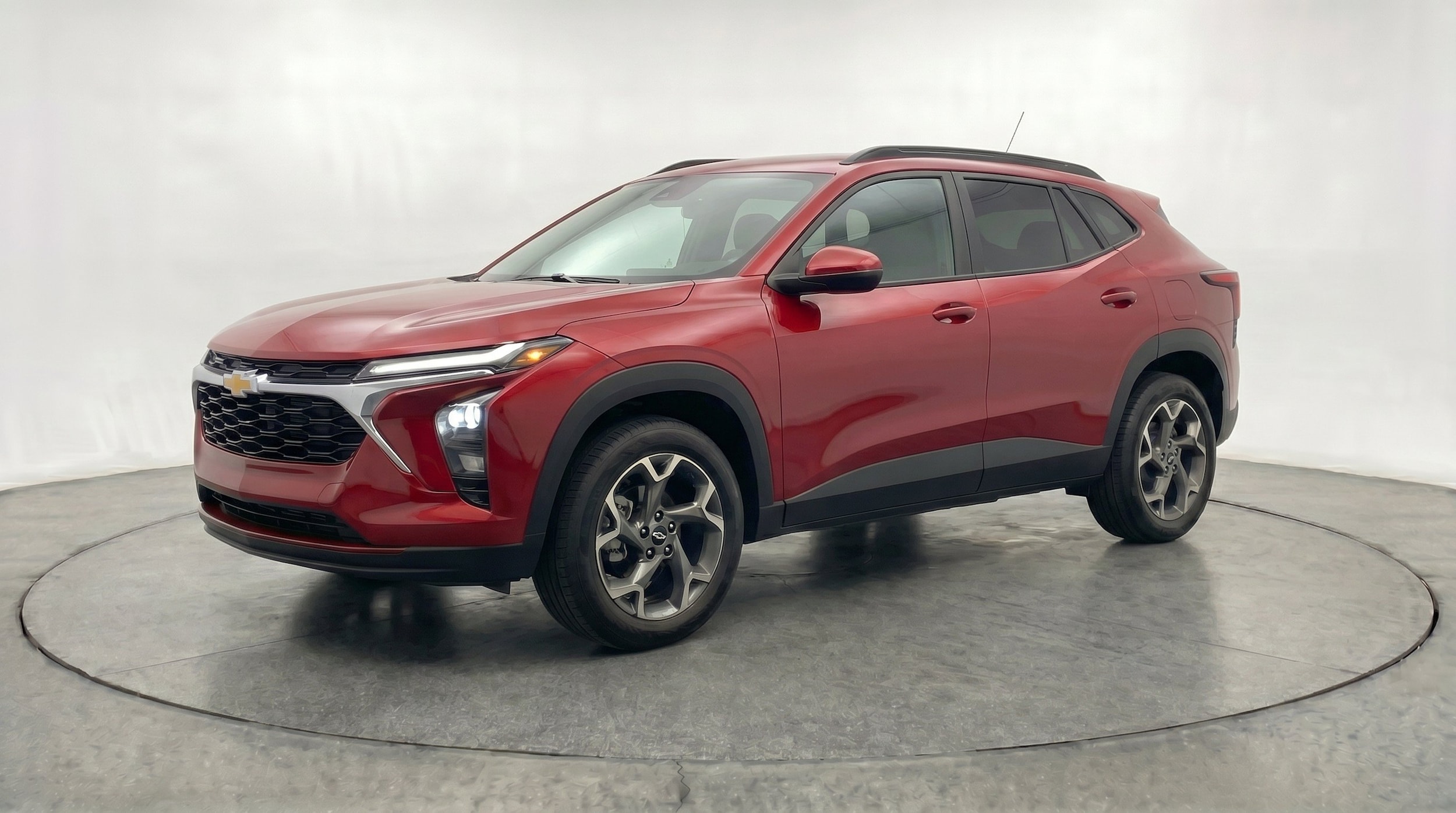 Thumbnail: 2025 Chevrolet Trax - 3