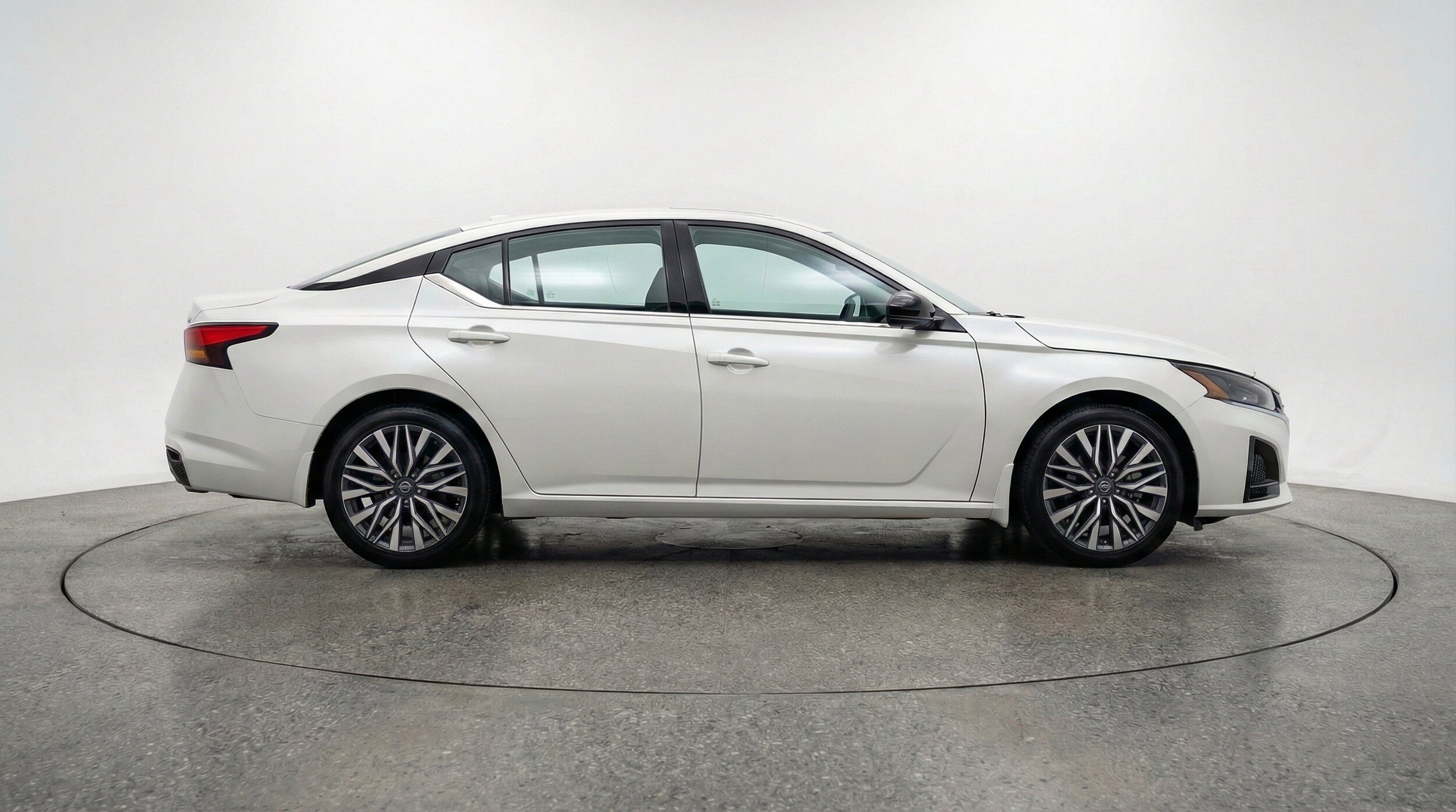 Thumbnail: 2025 Nissan Altima - 11