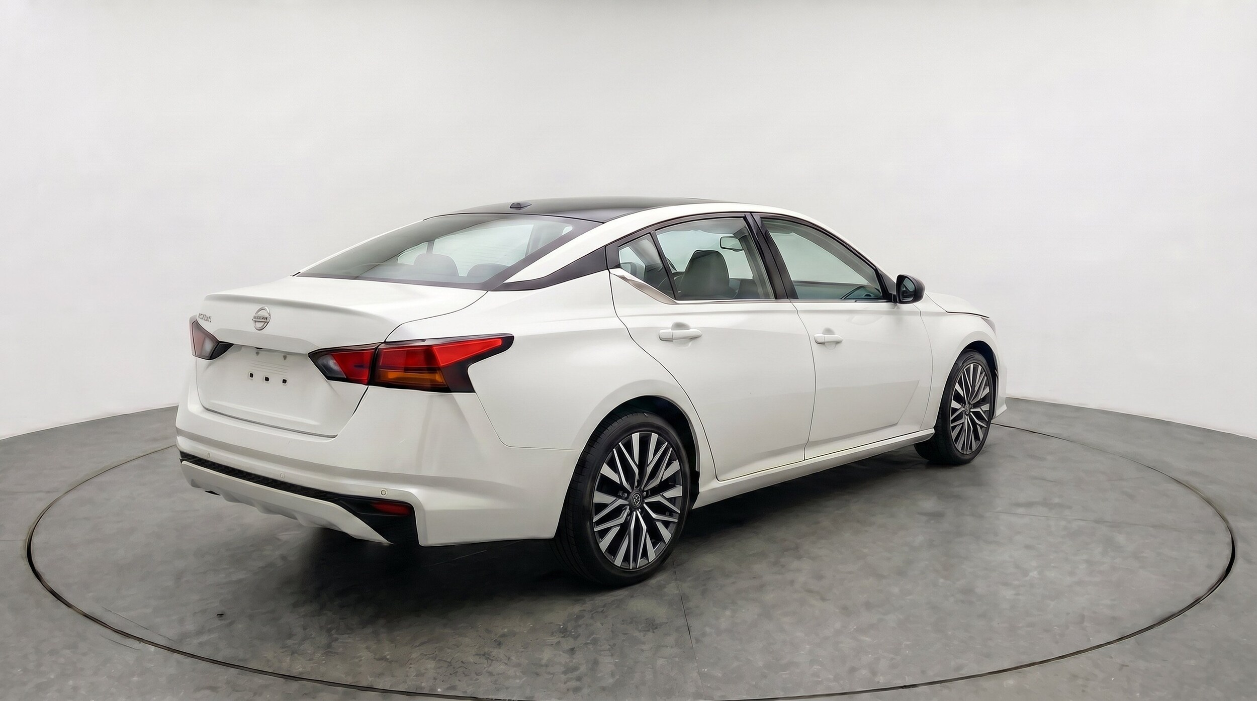 Thumbnail: 2025 Nissan Altima - 9