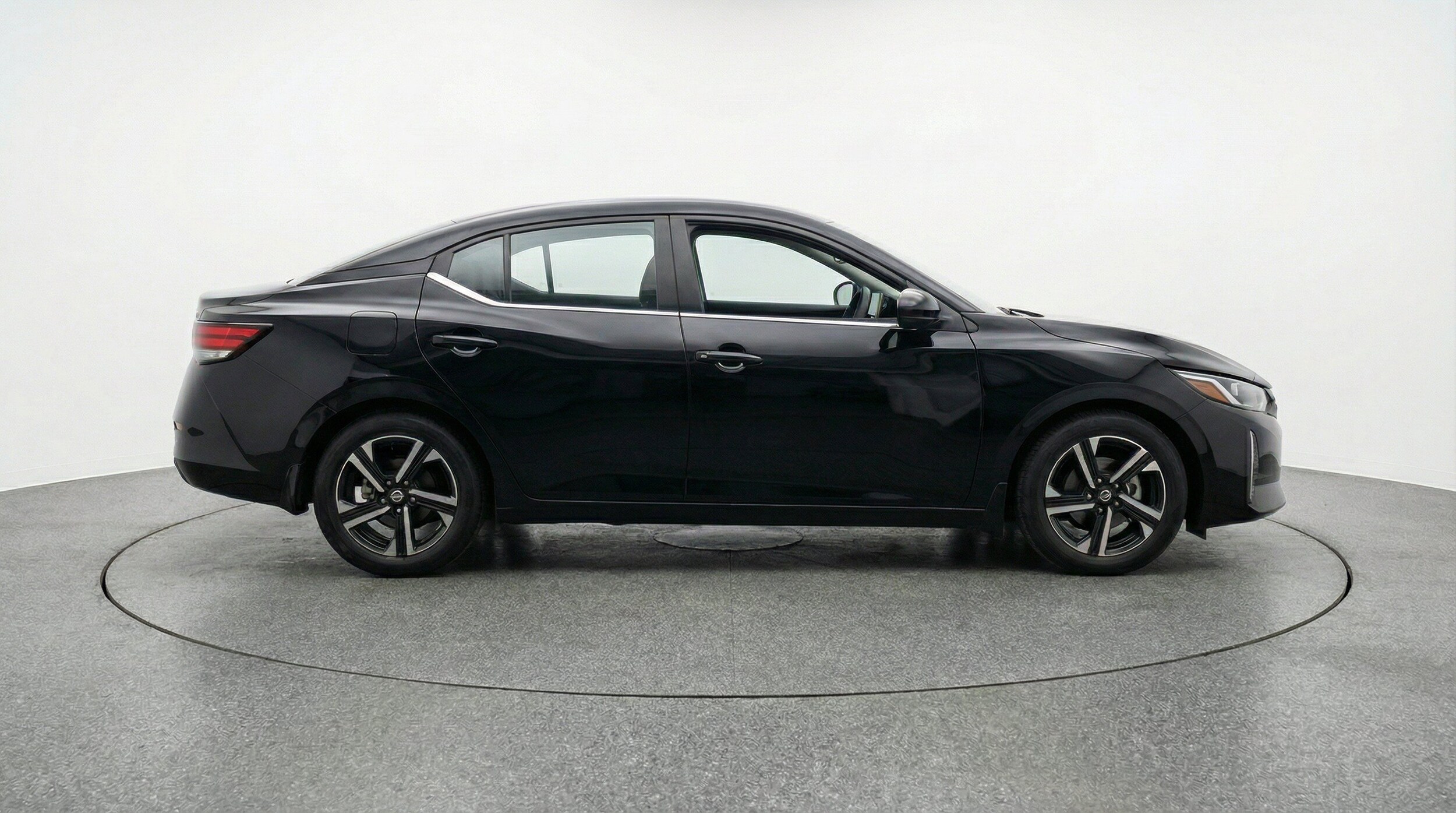 Thumbnail: 2025 Nissan Sentra - 11