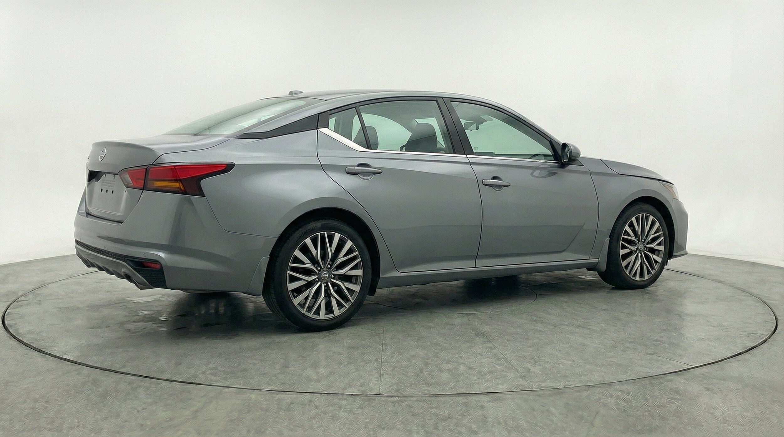 Thumbnail: 2025 Nissan Altima - 9