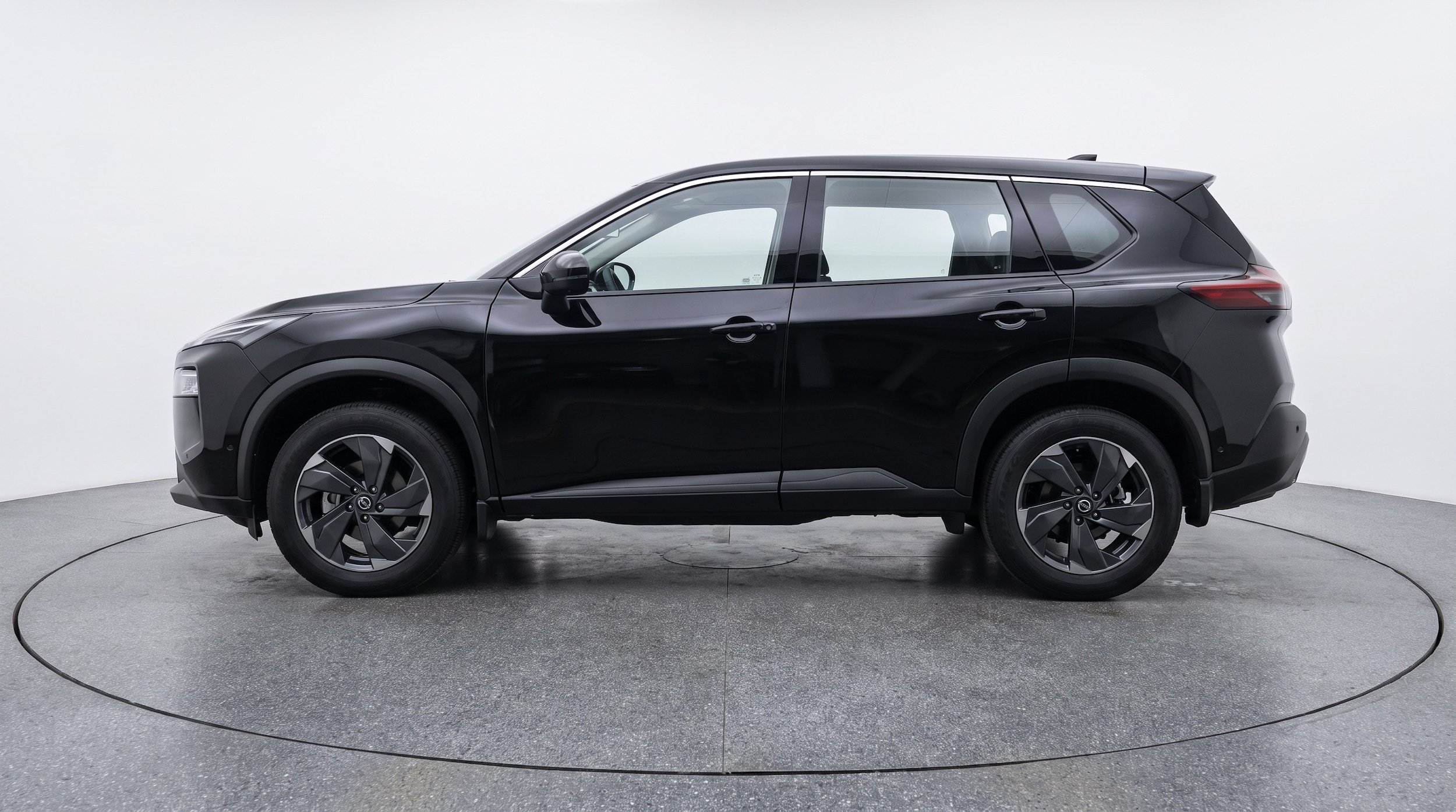 Thumbnail: 2025 Nissan Rogue - 4