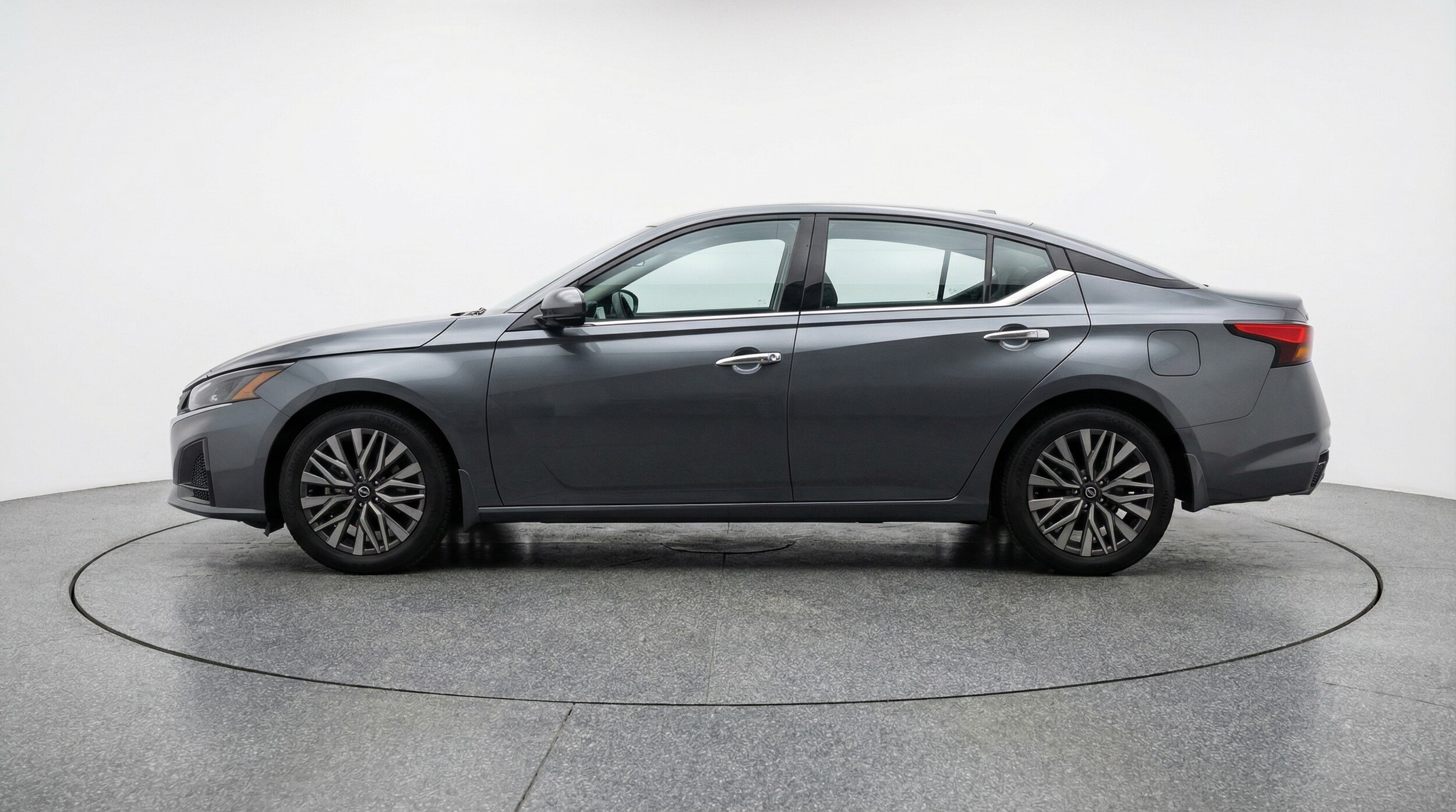 Thumbnail: 2025 Nissan Altima - 4