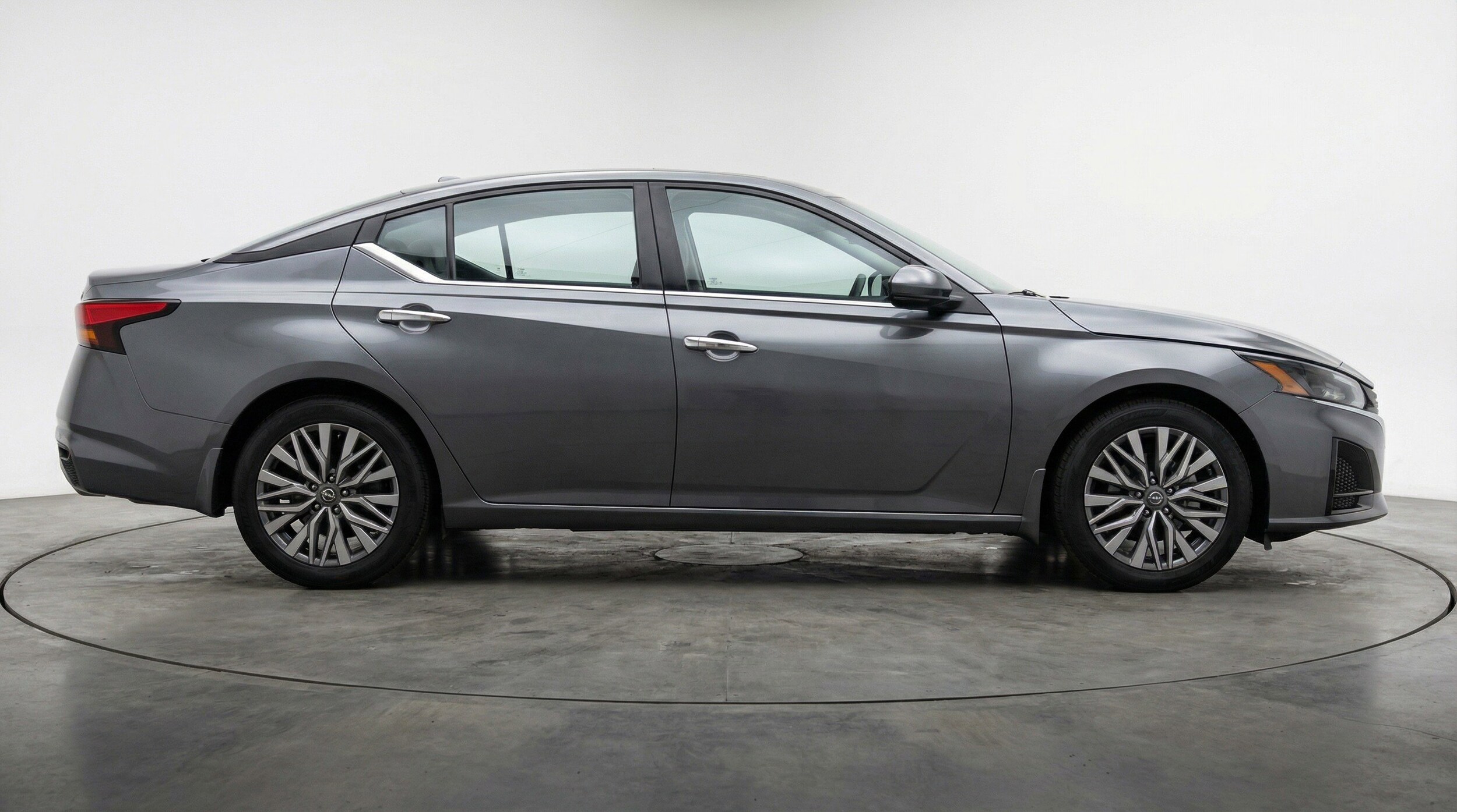 Thumbnail: 2025 Nissan Altima - 11